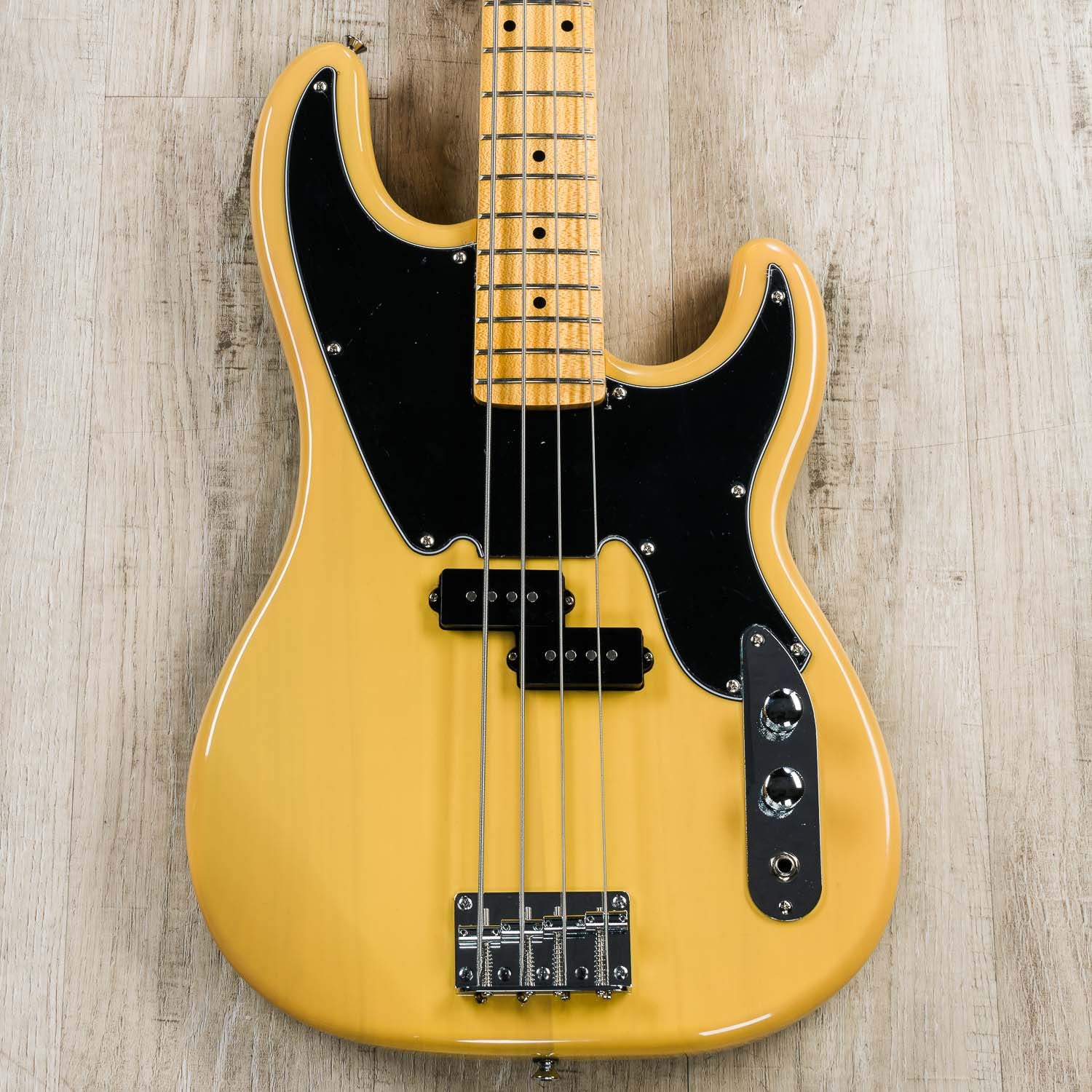 Tagima TW-66 4-String Bass Guitar, Maple Neck and Fretboard, Butterscotch