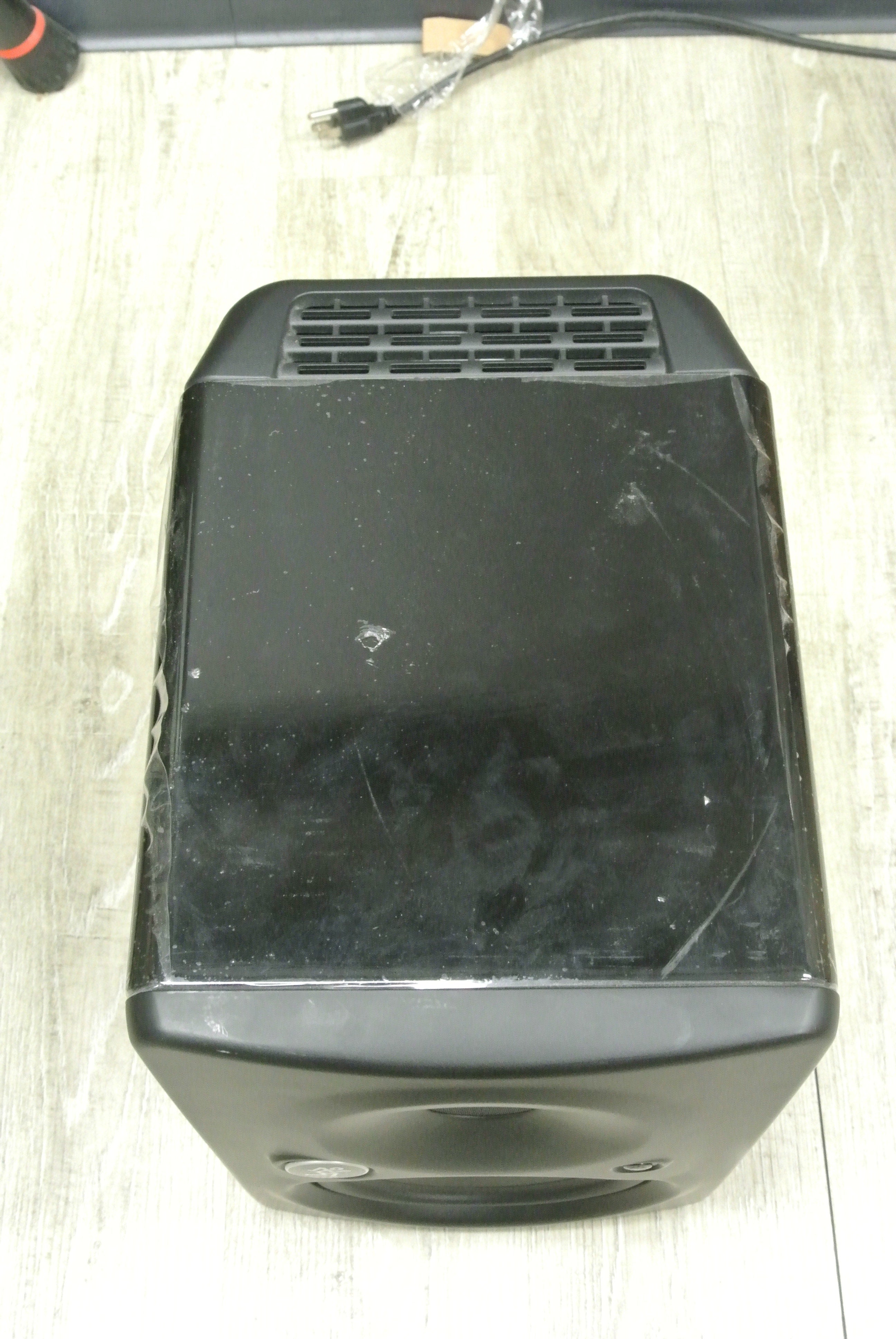 Mackie HR624mk2 6.7" 2-Way 140W Active Studio Monitor (Open Box)