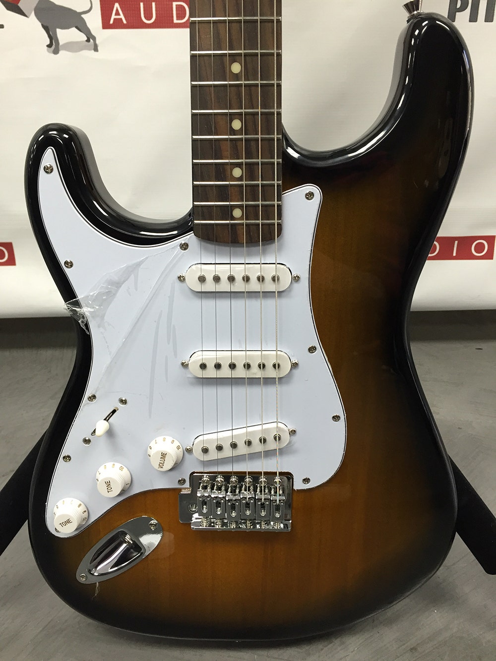 Oscar Schmidt OS-300 TS Left Handed Electric Guitar - Tobacco Sunburst