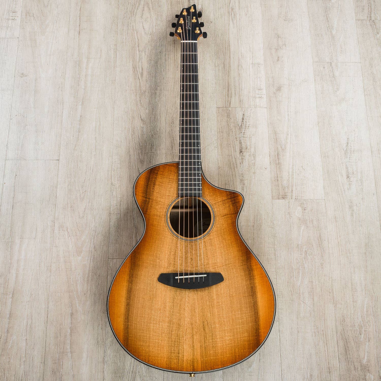 Breedlove Oregon Concert CE Acoustic Electric Guitar, Myrtlewood w/ Cinnamon Burst