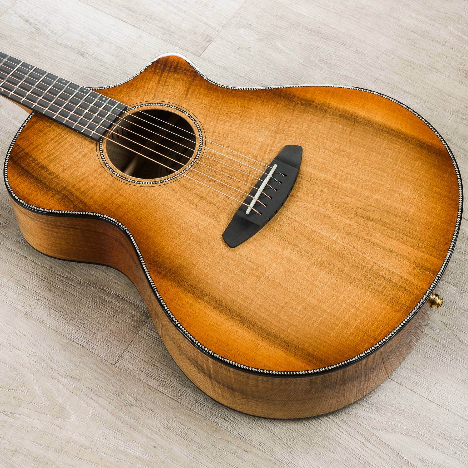 Breedlove Oregon Concert CE Acoustic Electric Guitar, Myrtlewood w/ Cinnamon Burst