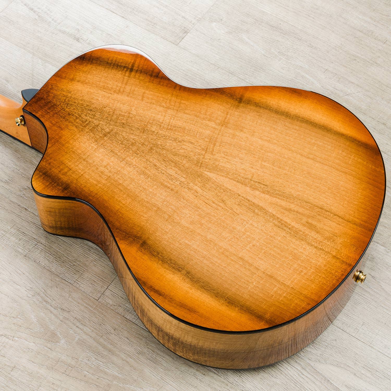 Breedlove Oregon Concert CE Acoustic Electric Guitar, Myrtlewood w/ Cinnamon Burst