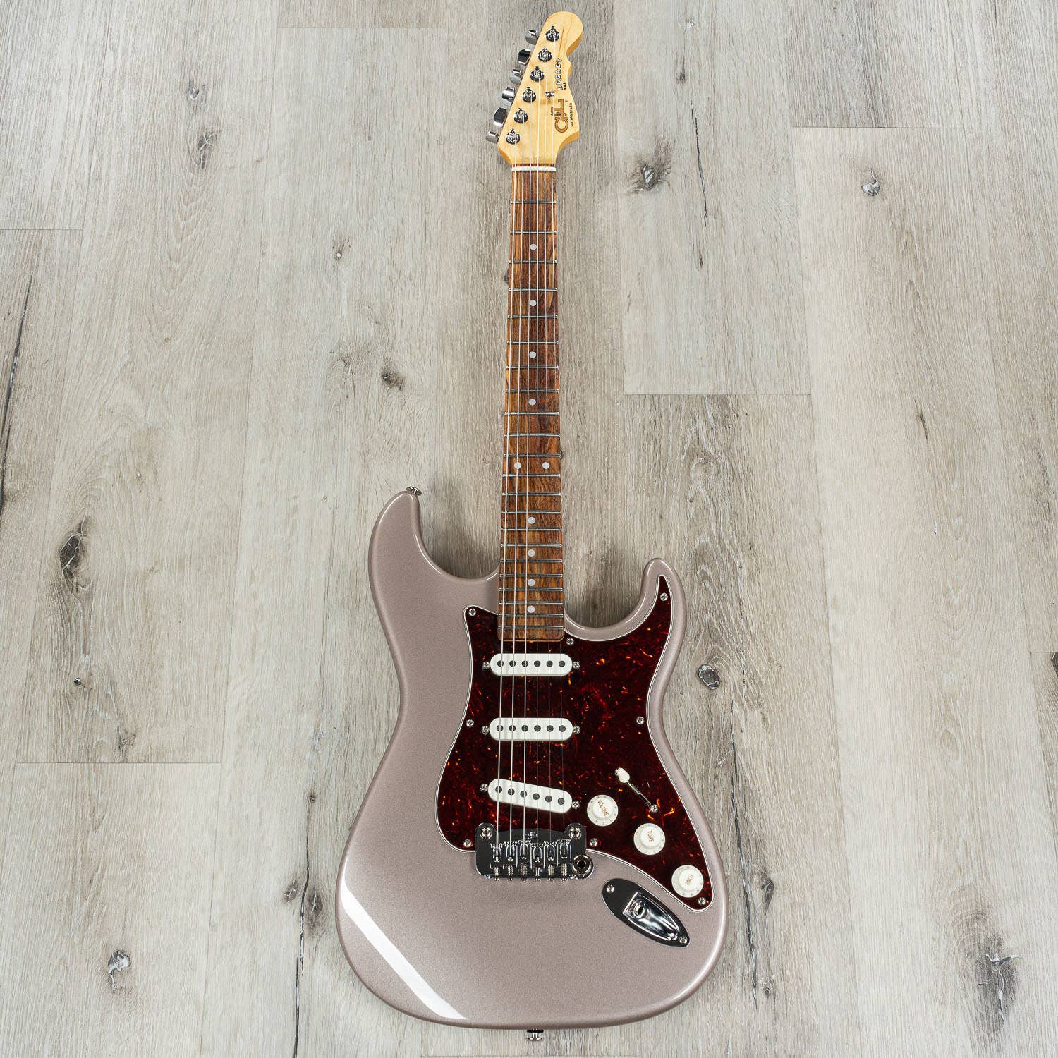 G&L Fullerton Deluxe Legacy Electric Guitar, Caribbean Rosewood, Shoreline Gold
