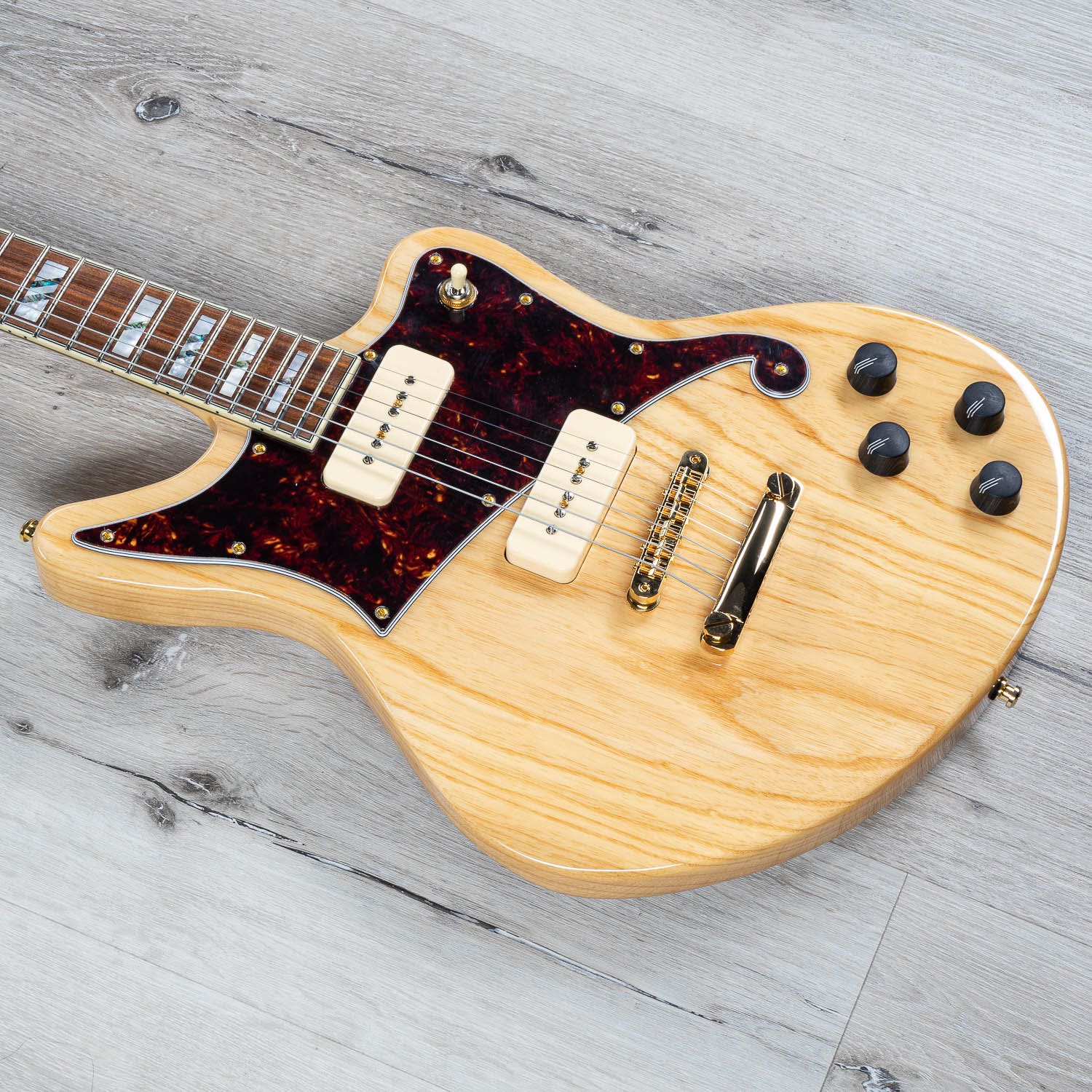 D'Angelico Deluxe Bedford Solidbody Electric Guitar, Hard Case - Natural Swamp Ash with P-90s