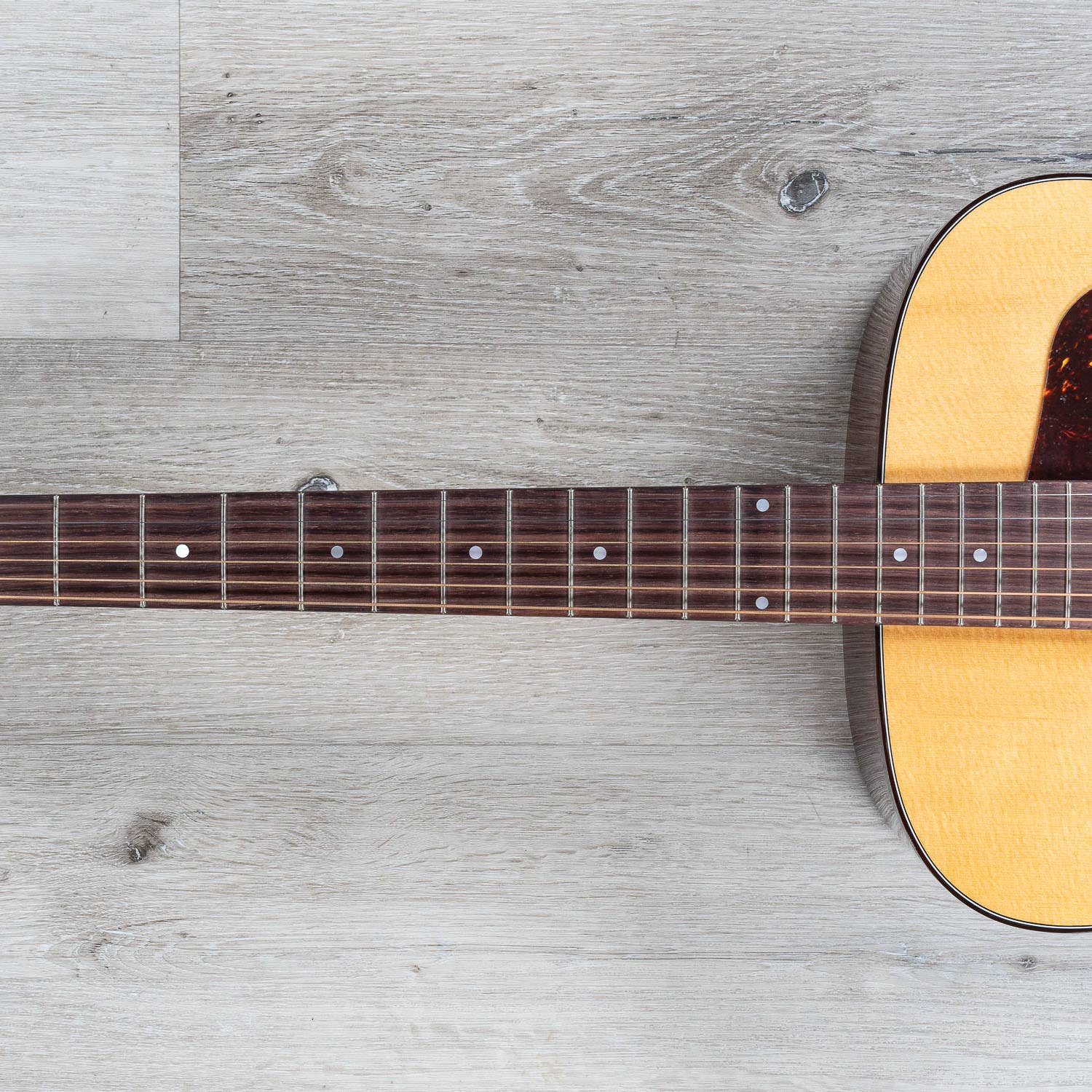 Guild D-40 Traditional Dreadnought Acoustic Guitar, Solid Sitka Spruce Top (B-STOCK)