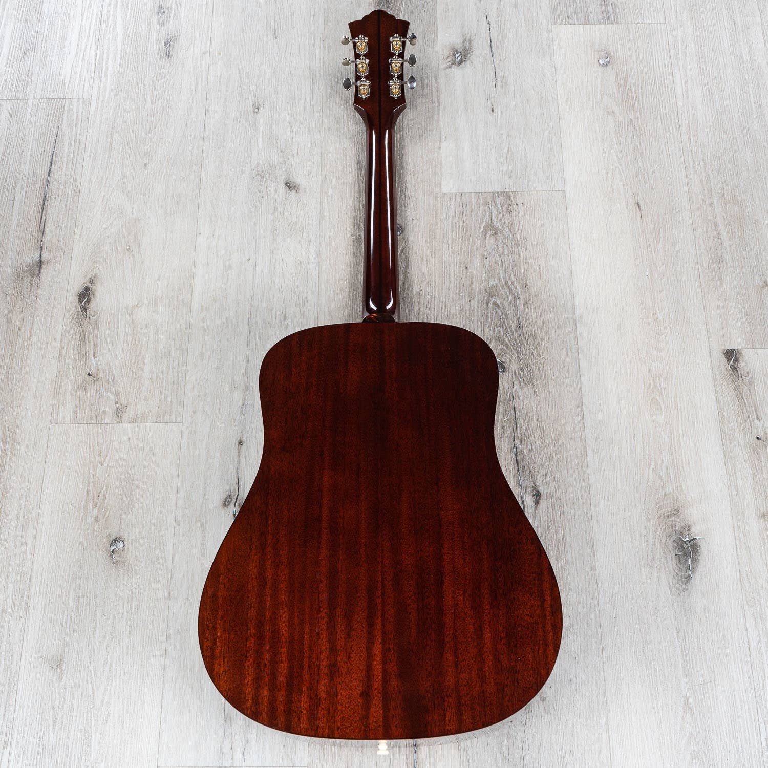 Guild D-40 Traditional Dreadnought Acoustic Guitar, Solid Sitka Spruce Top (B-STOCK)