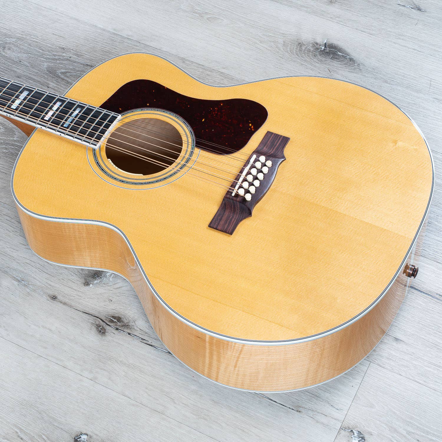 Guild F-512E Flame Maple Jumbo 12-String Acoustic Electric Guitar, Natural (B-STOCK)
