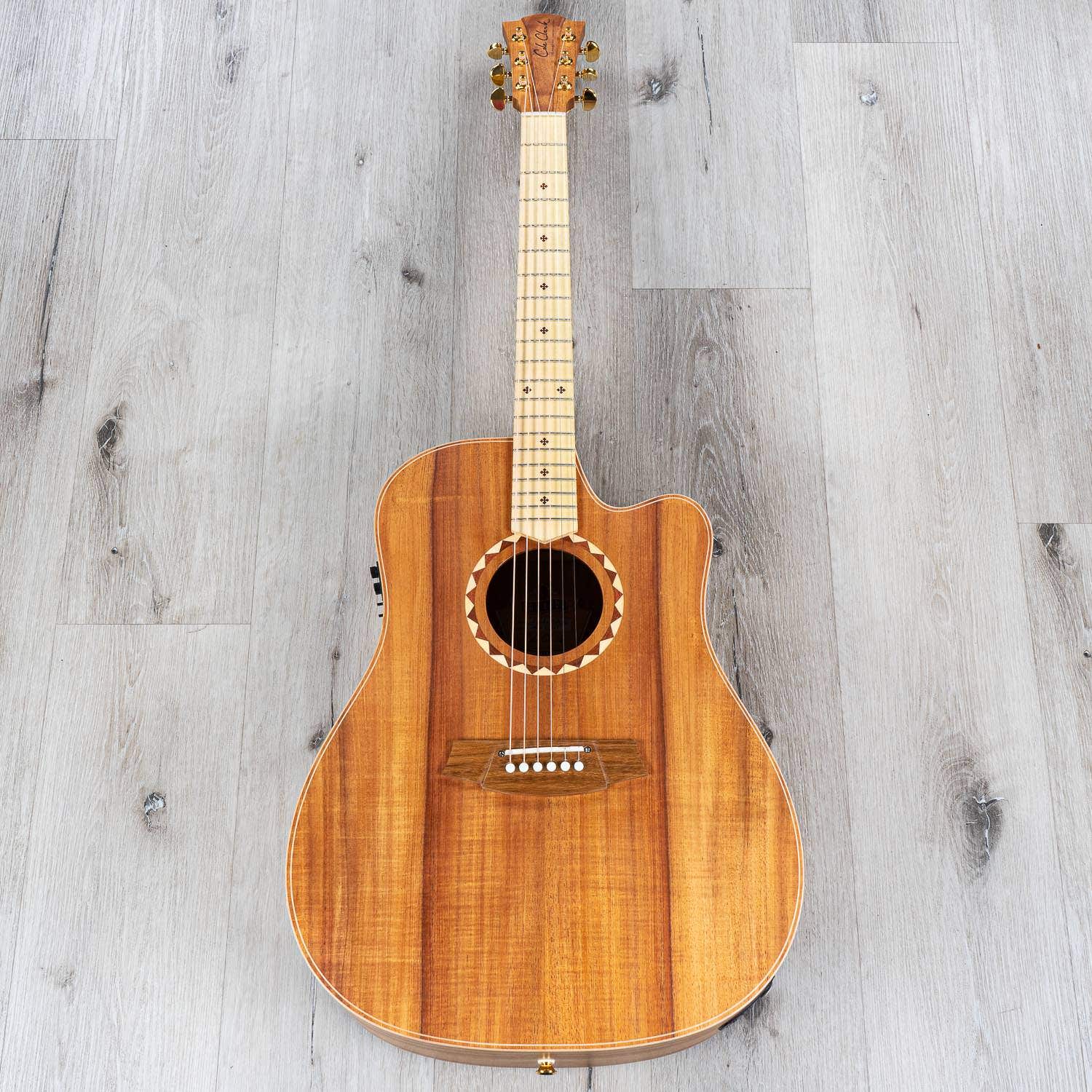Cole Clark CCFL2EC-BLBLSB Fat Lady 2 Acoustic Electric Guitar, Blackwood Top (B-STOCK)