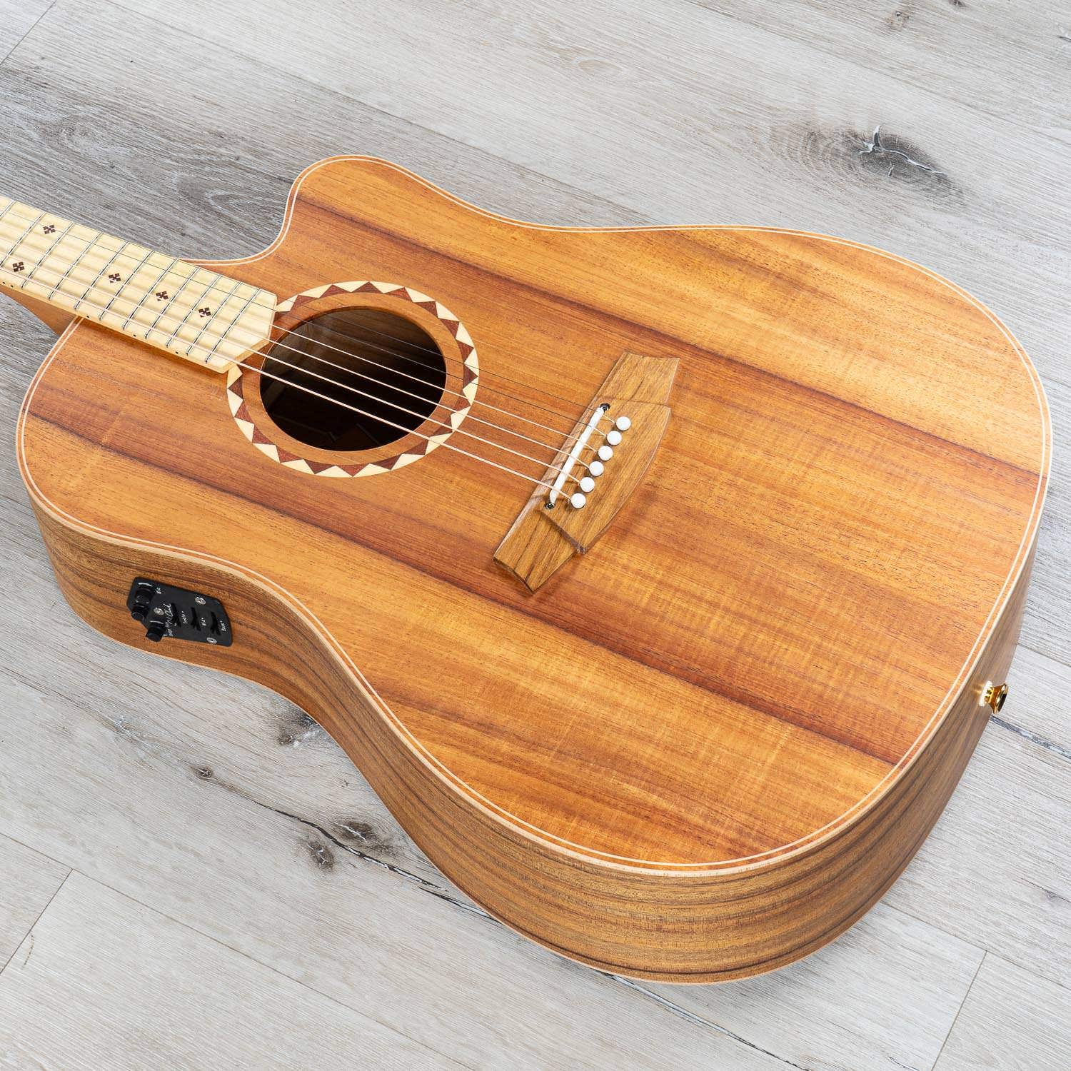 Cole Clark CCFL2EC-BLBLSB Fat Lady 2 Acoustic Electric Guitar, Blackwood Top (B-STOCK)