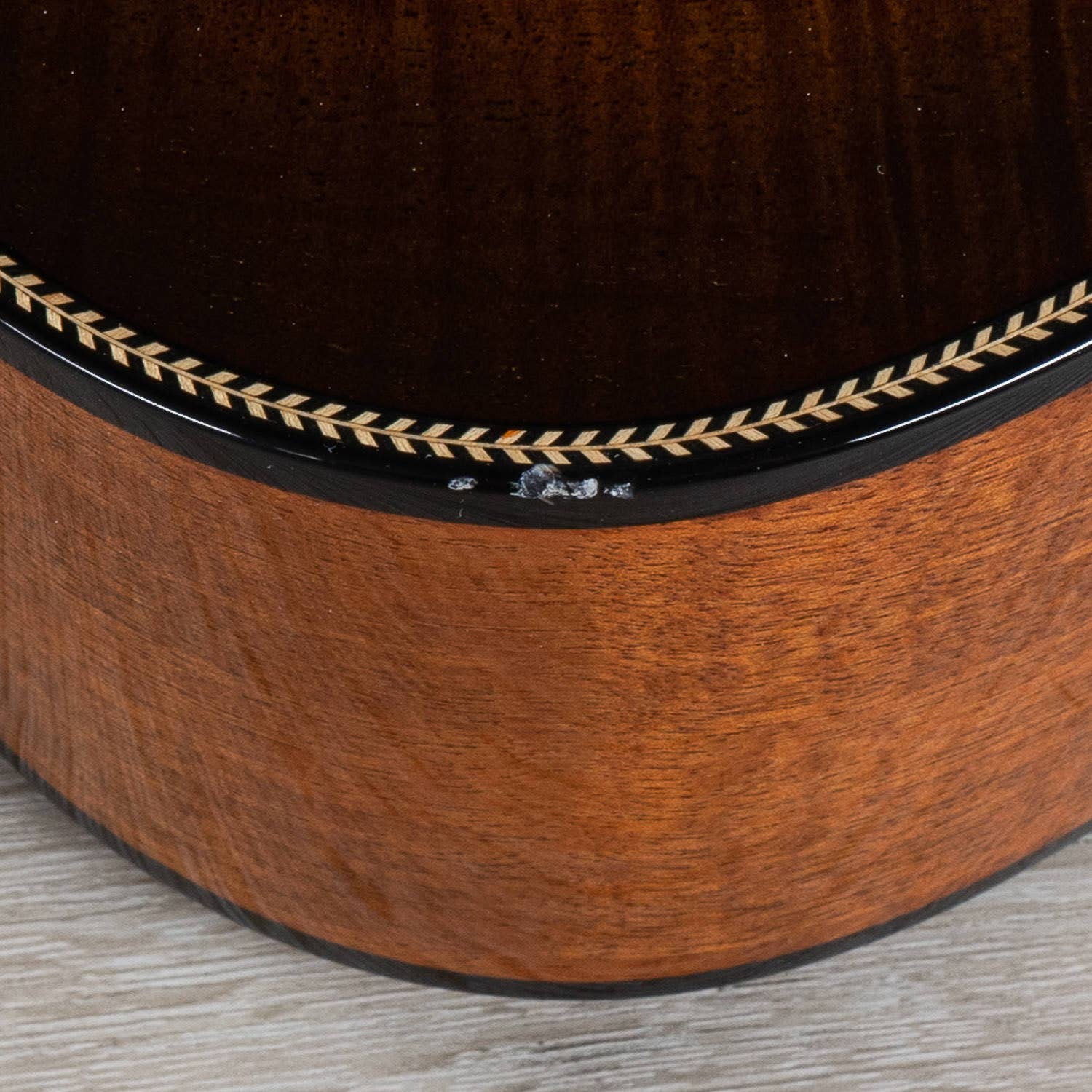 Breedlove Concertina Bourbon CE Acoustic Electric Guitar, Myrtlewood (B-STOCK)
