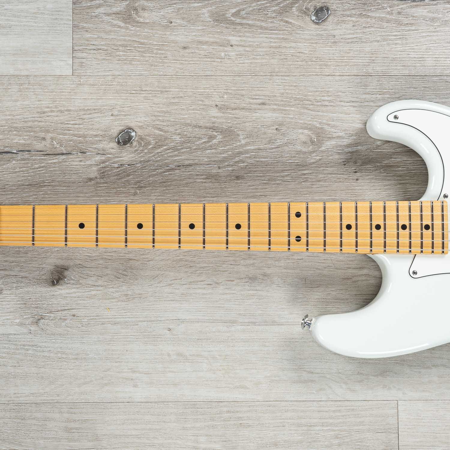 Suhr Classic S Electric Guitar, HSS, Maple Fingerboard, SSCII, Deluxe Padded Gig Bag - Olympic White