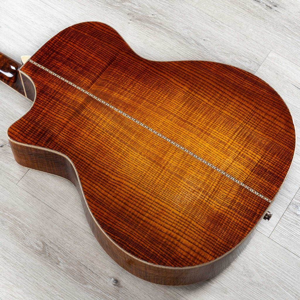 Eastman AC622CE Acoustic Electric Guitar, Ebony board, Solid European Spruce Top