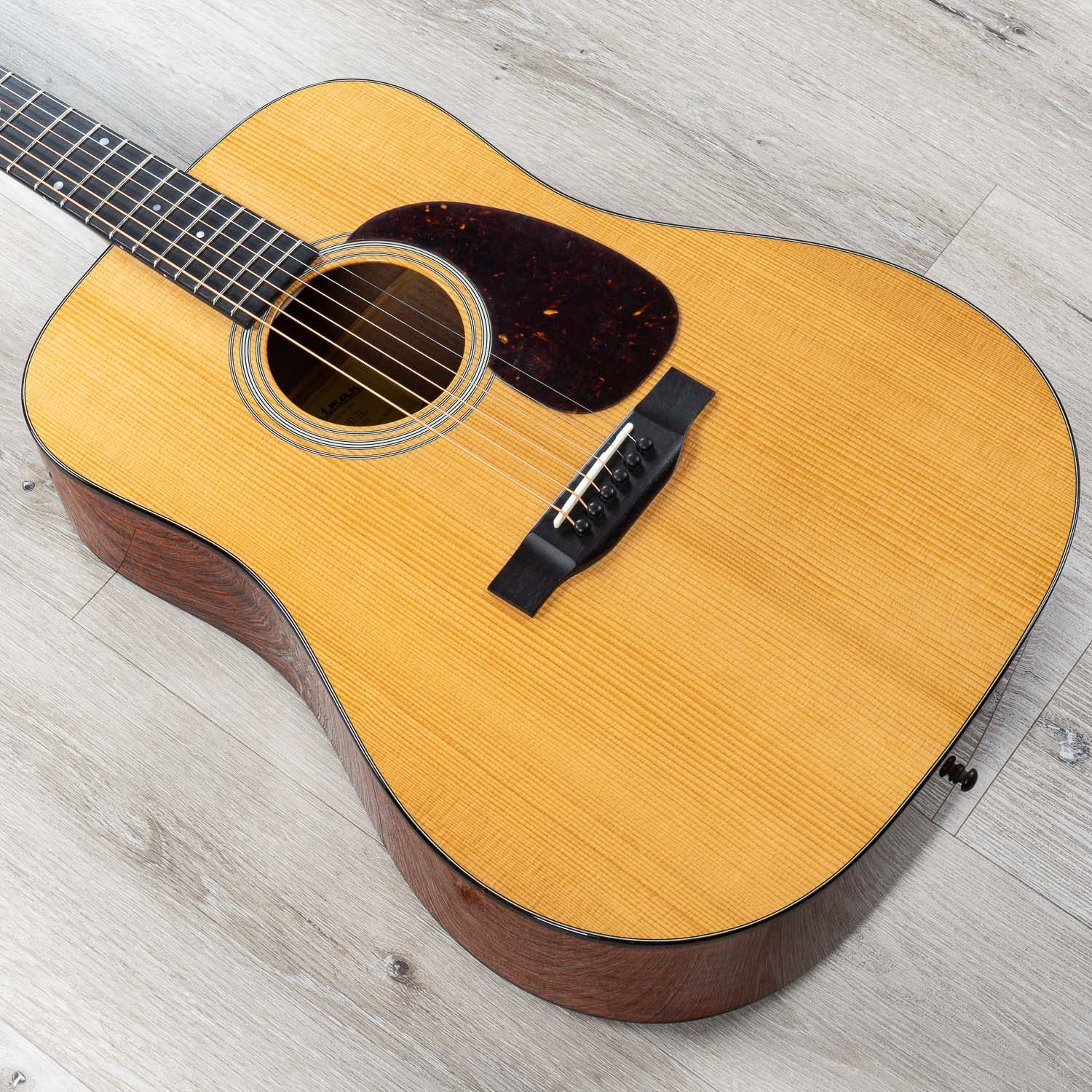 Eastman E10D-TC Acoustic Guitar, Solid Thermal Cured Adirondack Spruce Top