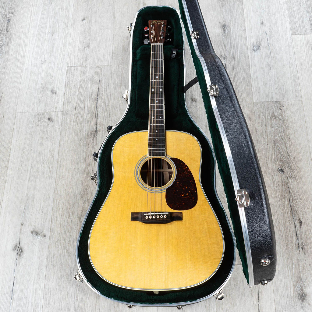 Martin Standard Series D-35 Dreadnought Acoustic Guitar with Hard Case - Natural