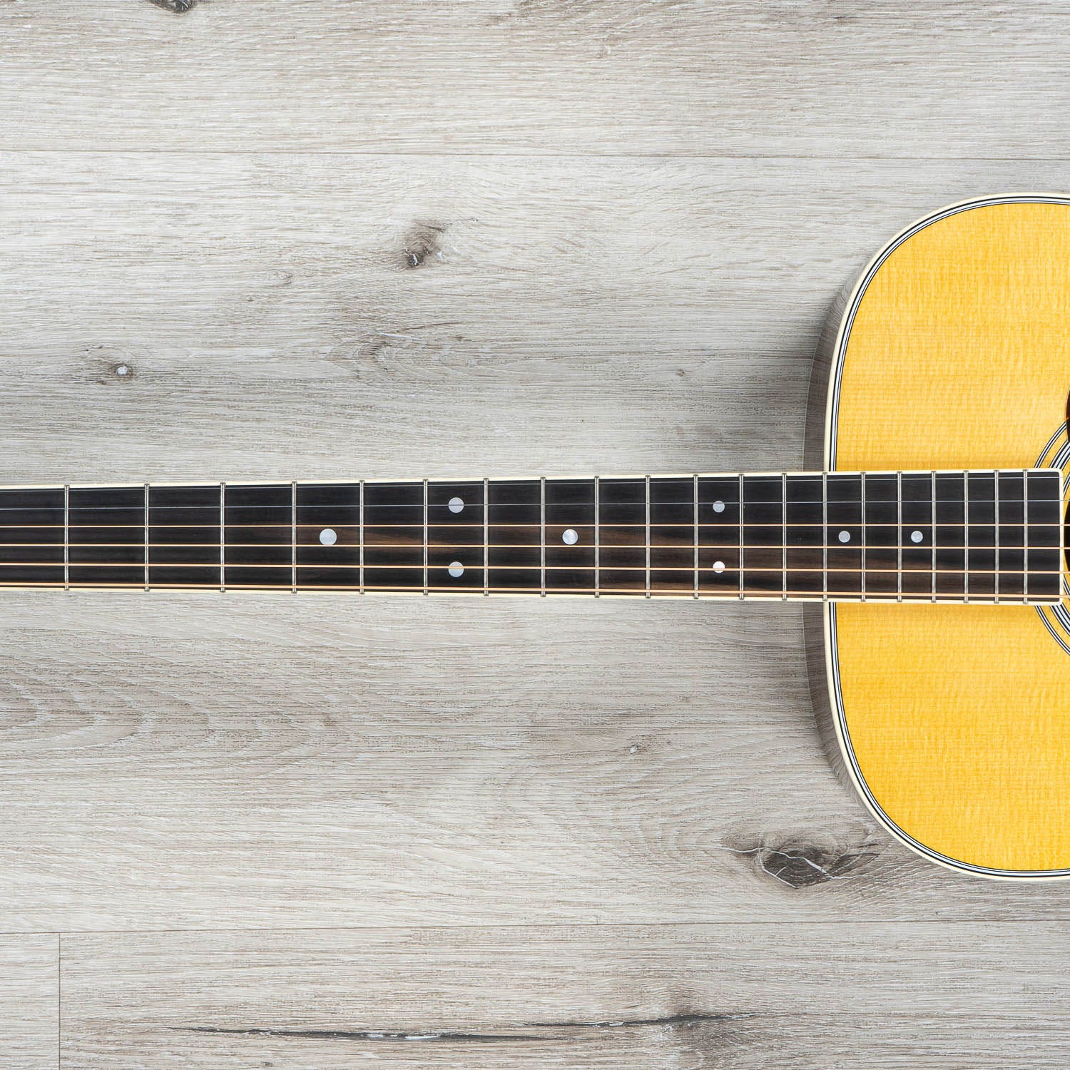 Martin Standard Series D-35 Dreadnought Acoustic Guitar with Hard Case - Natural