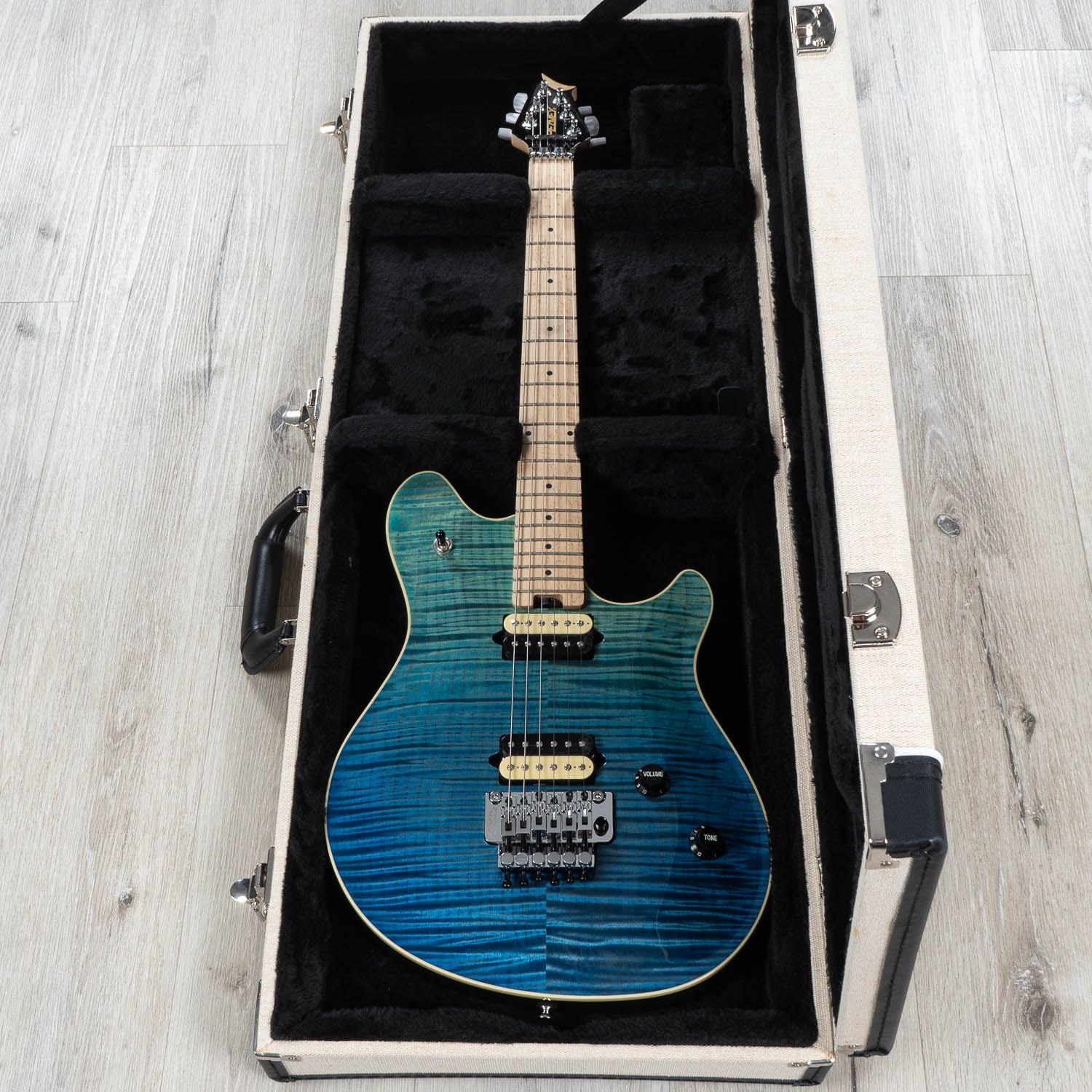 Peavey HP 2 Deep Ocean Electric Guitar, Maple Neck and Fretboard, Floyd Rose