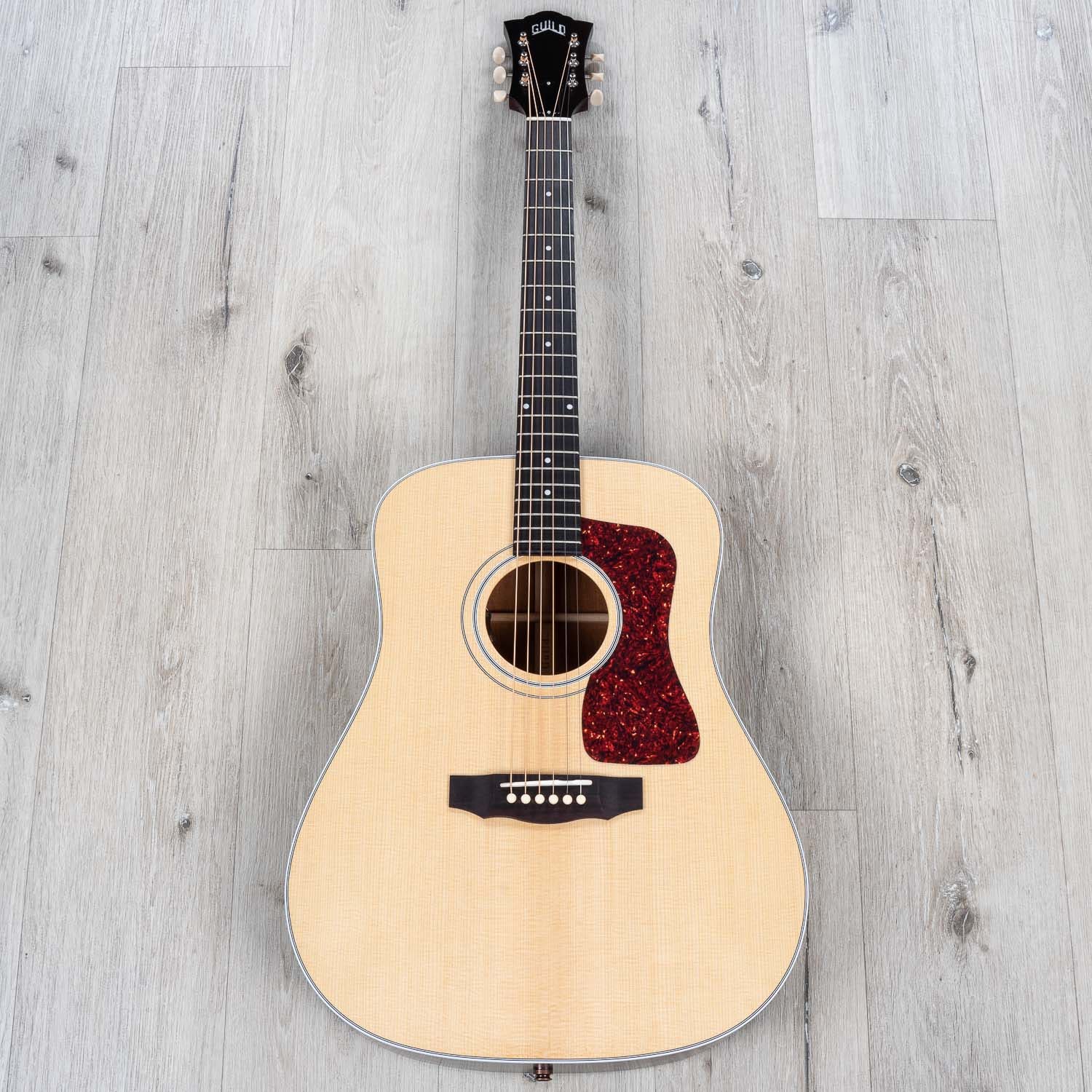 Guild Guitars D-40E Acoustic Electric Guitar, Rosewood Fingerboard, Natural