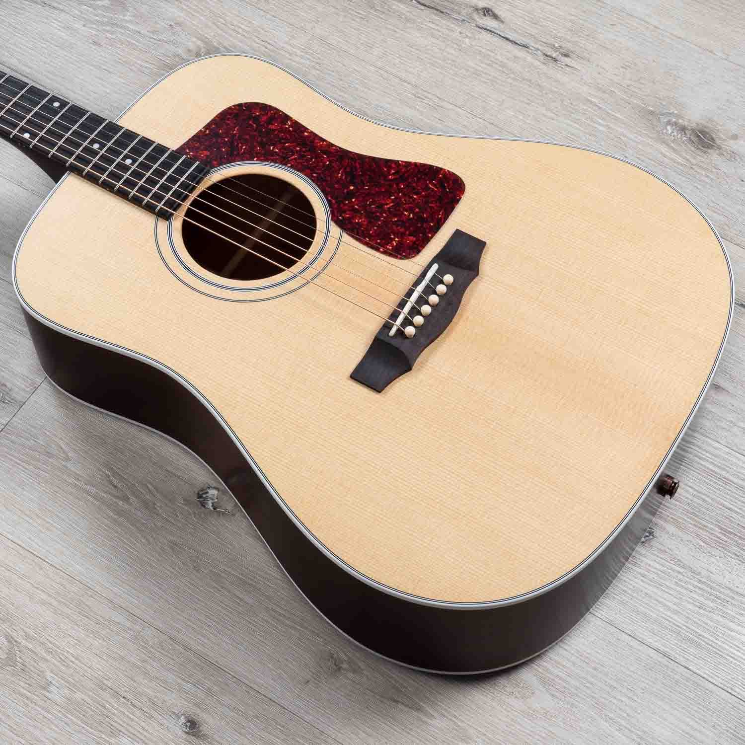 Guild Guitars D-40E Acoustic Electric Guitar, Rosewood Fingerboard, Natural