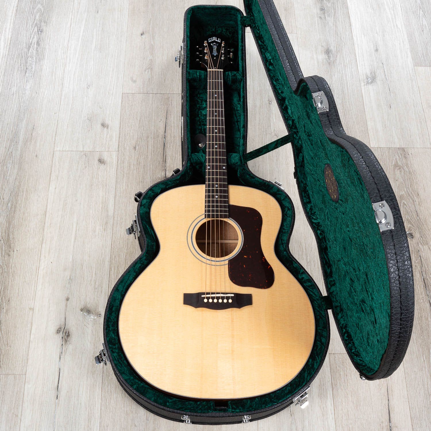 Guild F-40 Standard Jumbo Acoustic Guitar, Rosewood Fretboard, Natural
