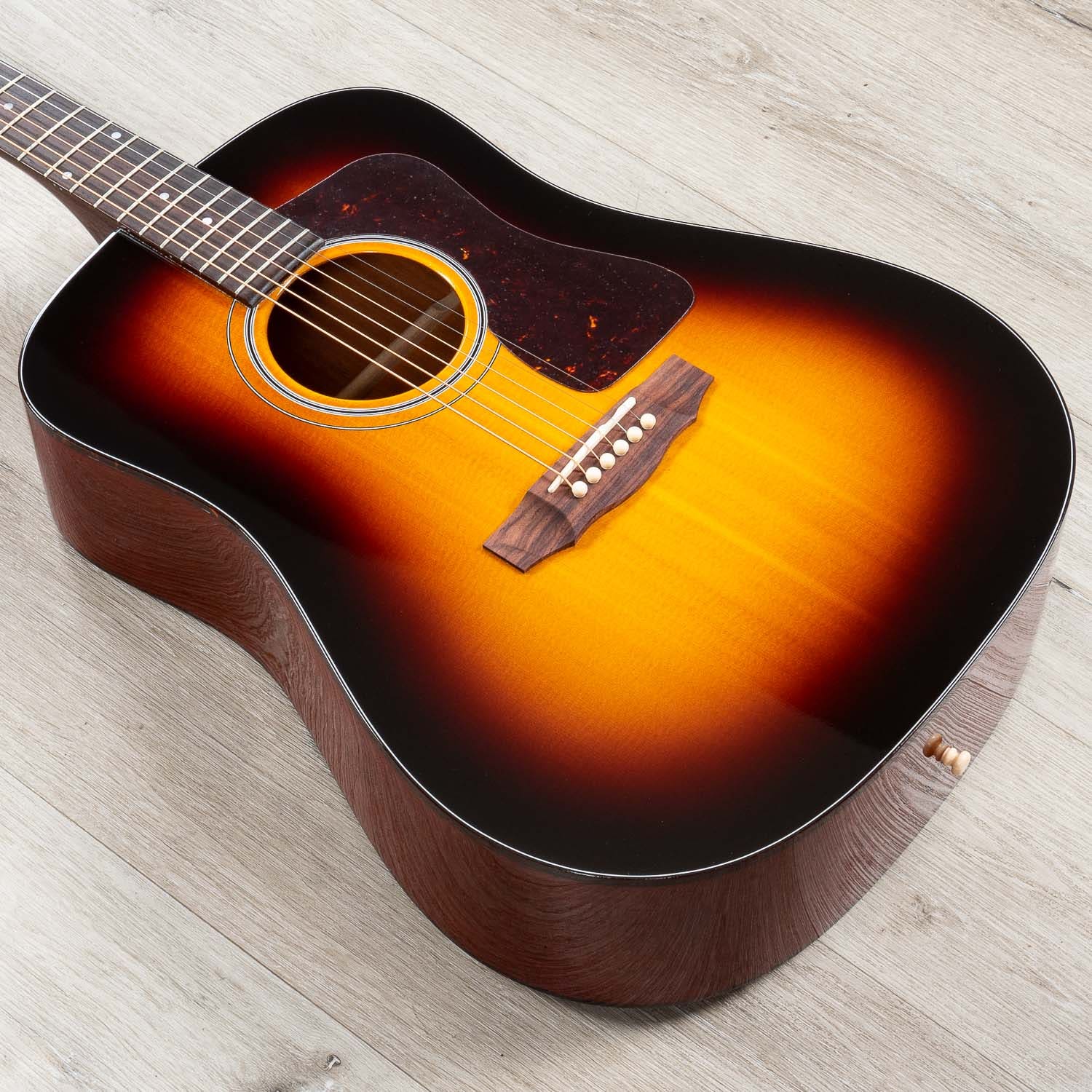 Guild D-40 Traditional Dreadnought Acoustic Guitar, Mahogany Back & Sides, Antique Burst