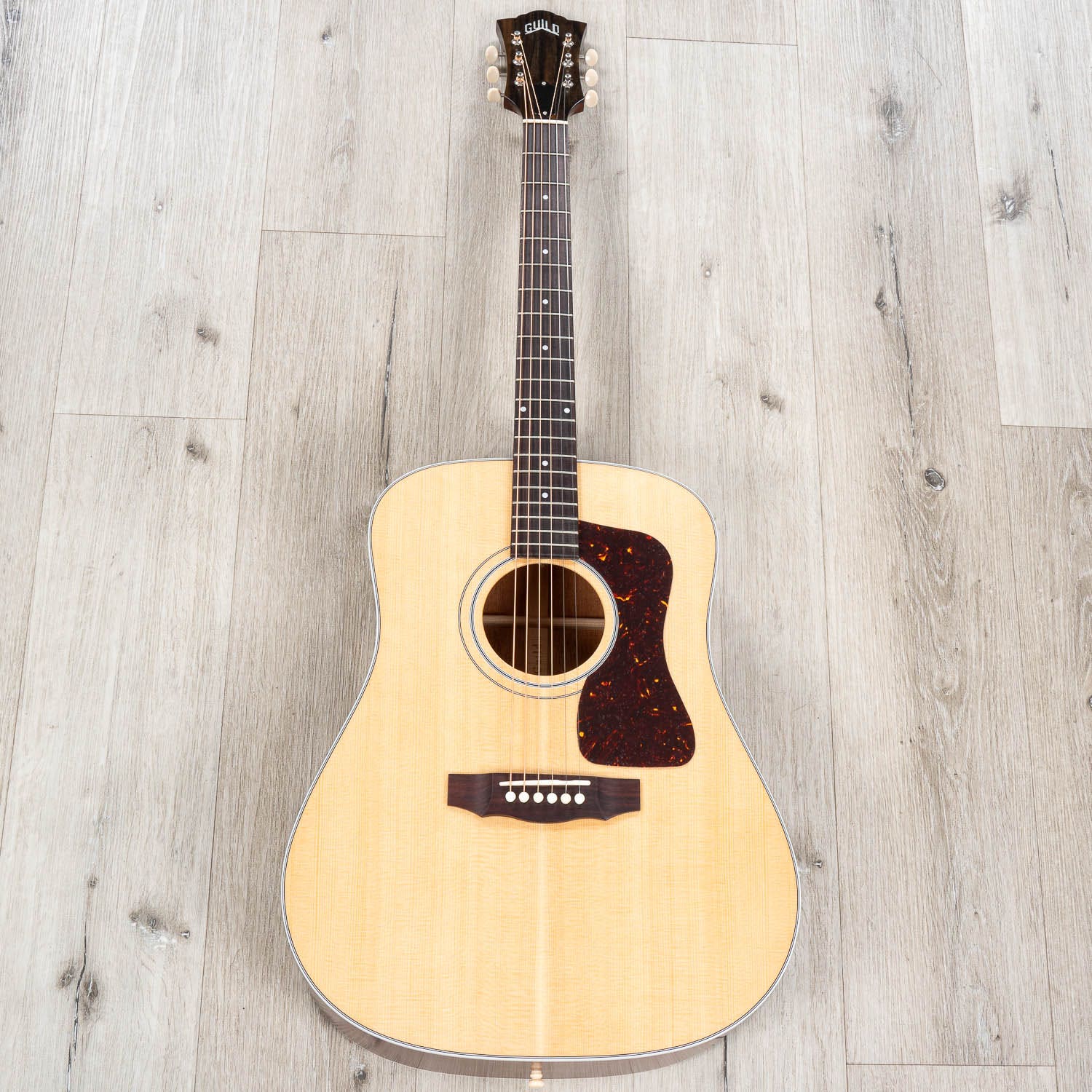 Guild D-40 Standard Dreadnought Acoustic Guitar, Mahogany Back & Sides, Natural Vintage Gloss