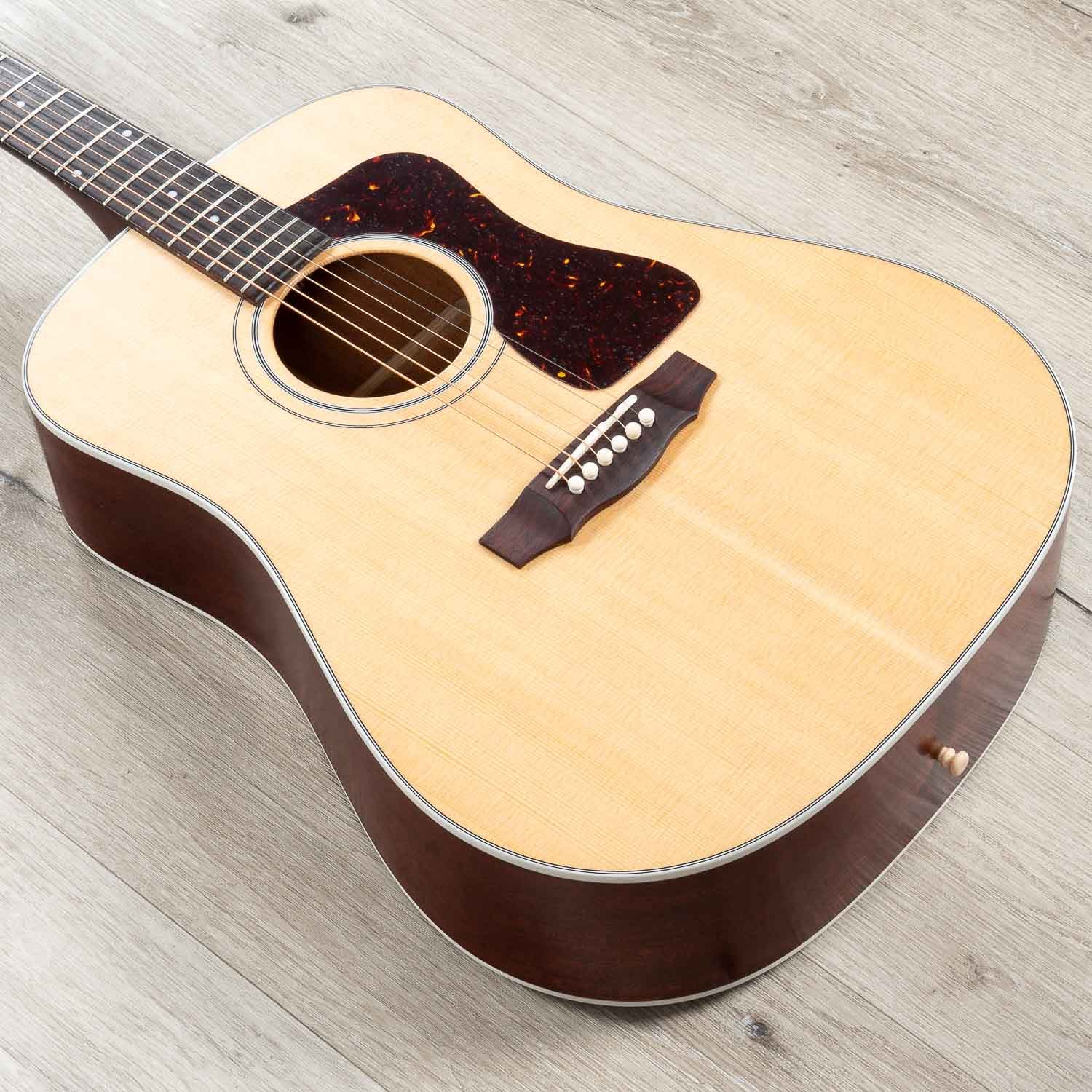 Guild D-40 Standard Dreadnought Acoustic Guitar, Mahogany Back & Sides, Natural Vintage Gloss