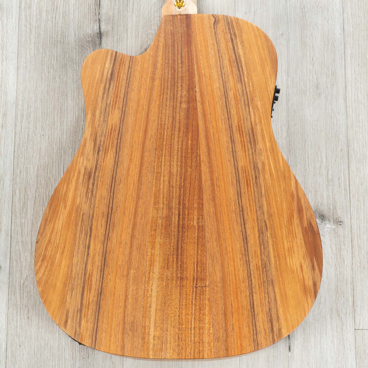 Cole Clark Fat Lady 2 Series FL2EC-RDBL Acoustic-Electric Guitar, Redwood Top, Hard Case