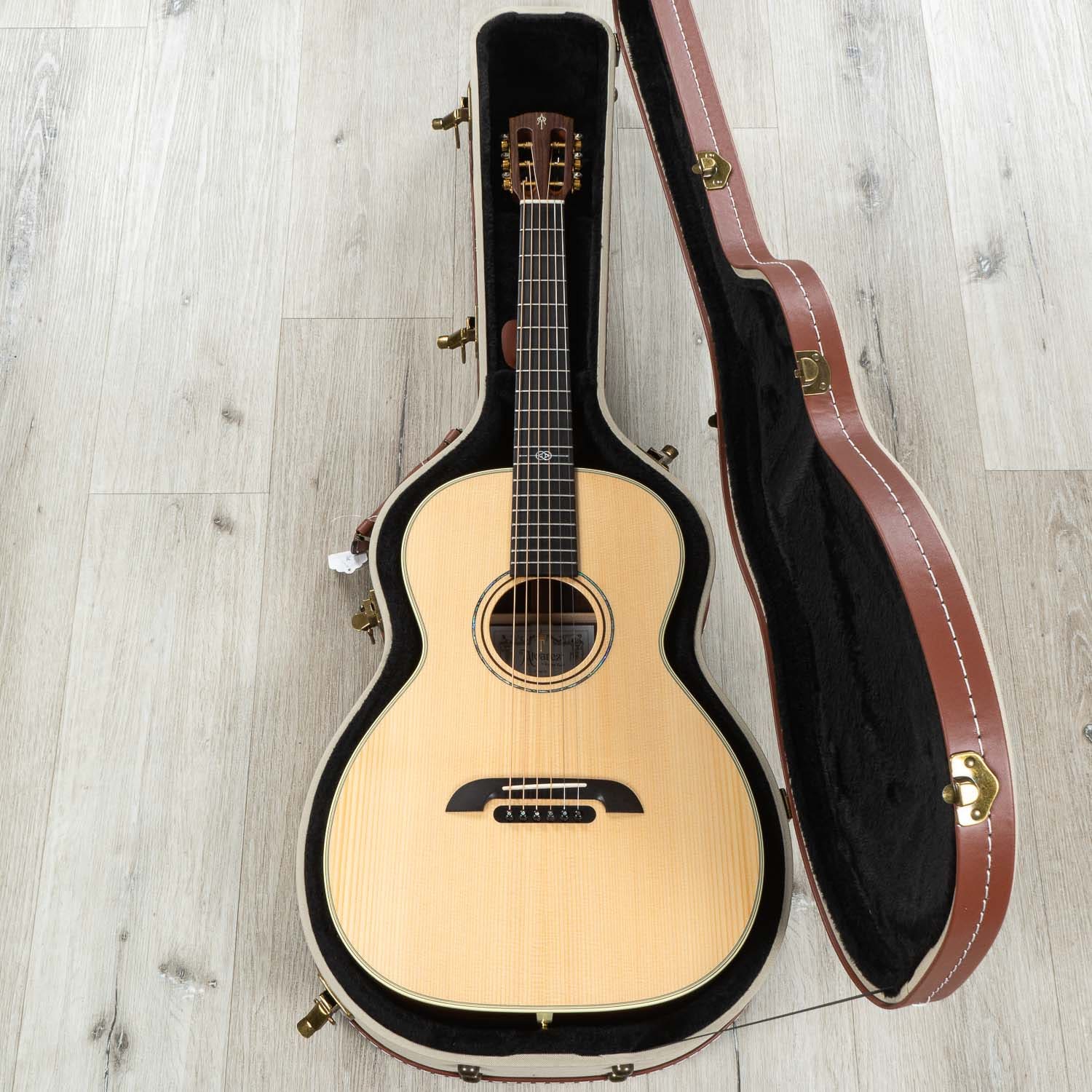 Alvarez Yairi Masterworks PYM70 Acoustic Parlor Guitar, Solid AAA Sitka Spruce Top