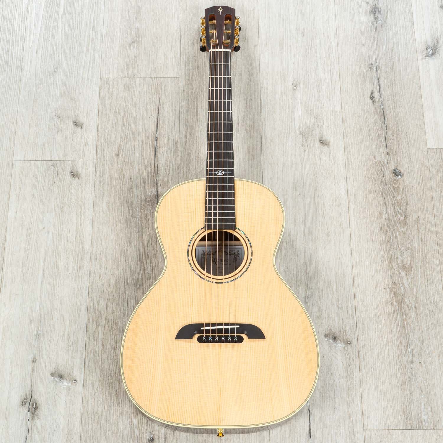 Alvarez Yairi Masterworks PYM70 Parlor Acoustic Guitar, Solid AAA Sitka Spruce