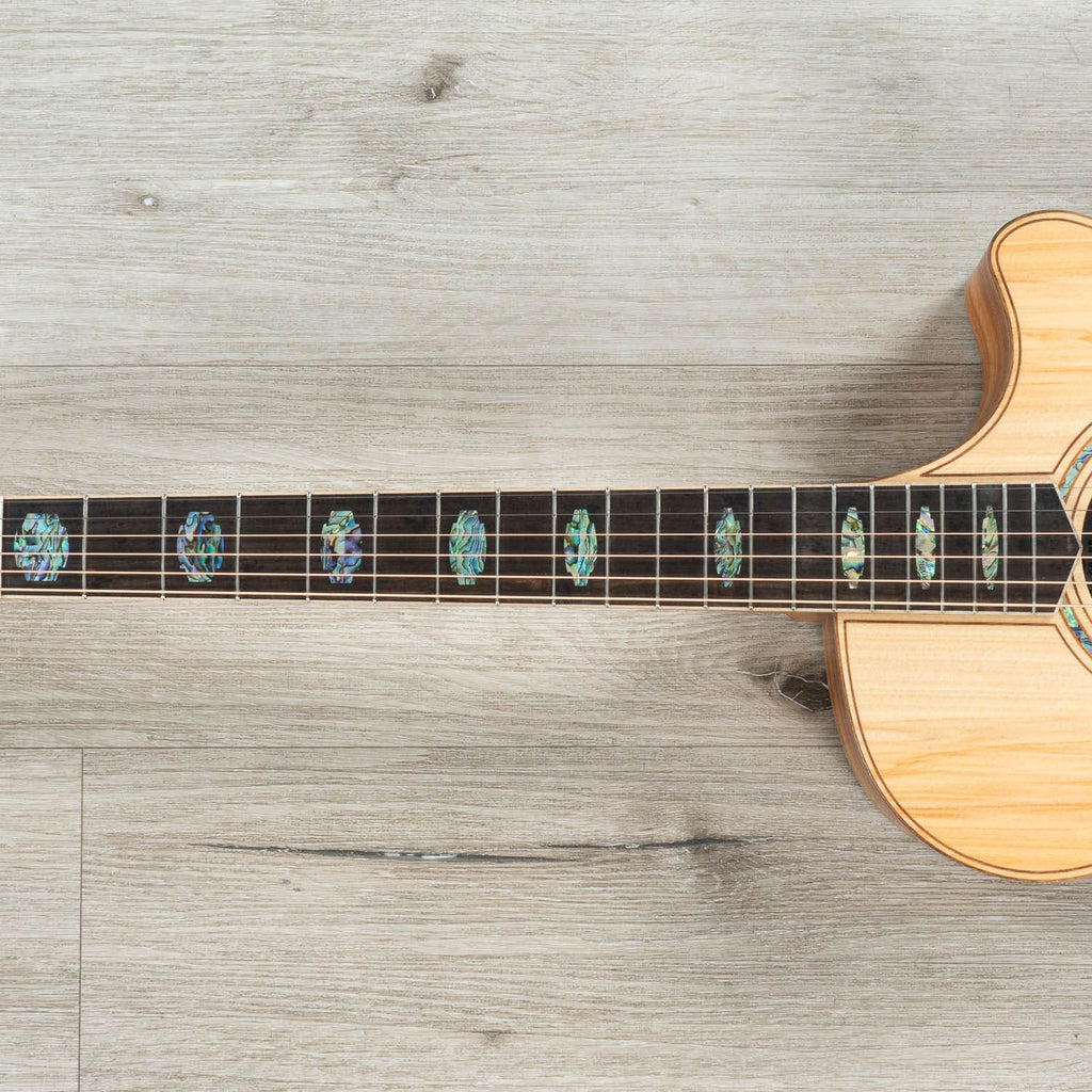 Cole Clark AN Grand Auditorium AN3EC-BB Acoustic-Electric Guitar, Blackwood Back & Sides, Bunya Top