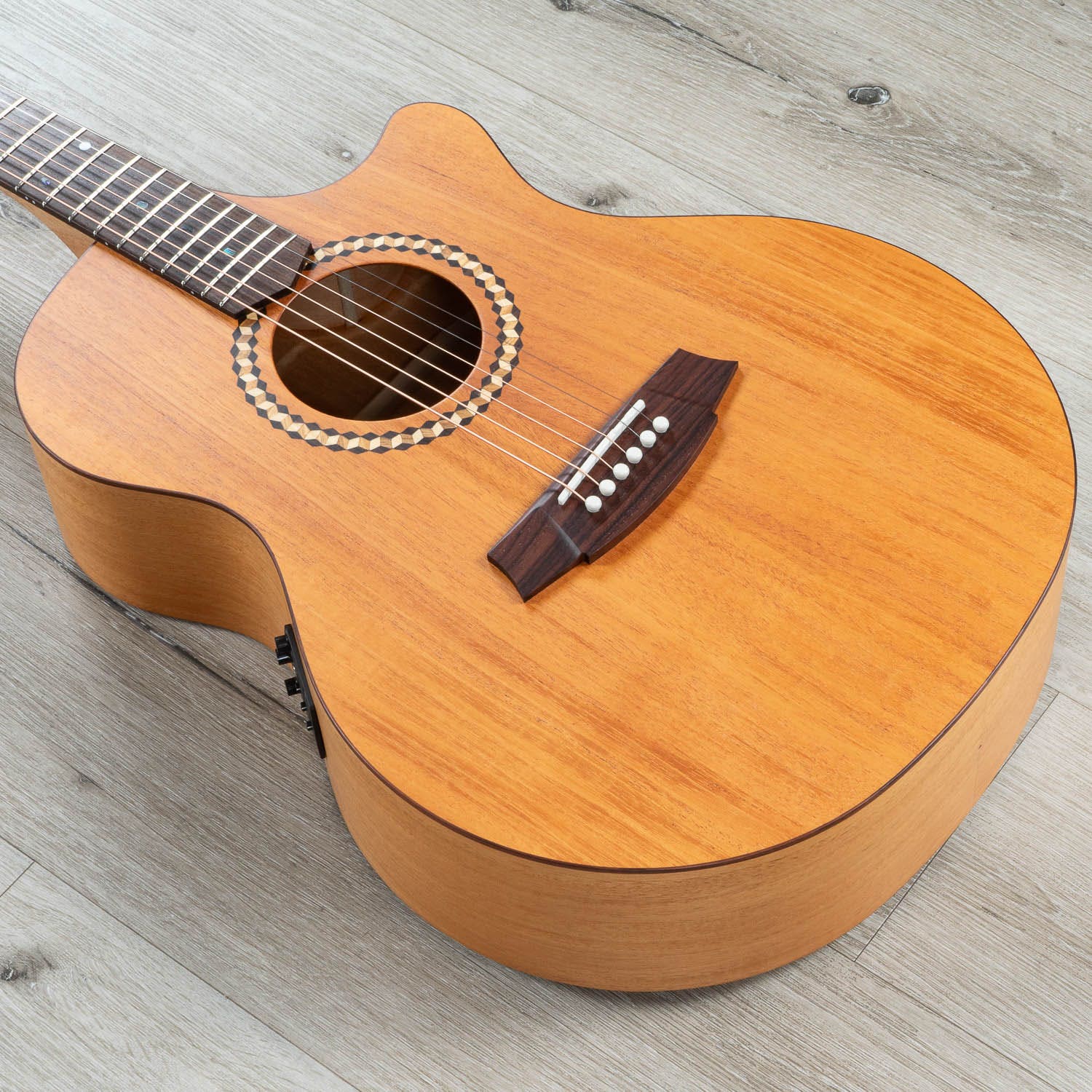 Cole Clark SRAN Grand Auditorium SRAN2EC-MMAH-R Acoustic-Electric Guitar, Mahogany Top, Back & Sides