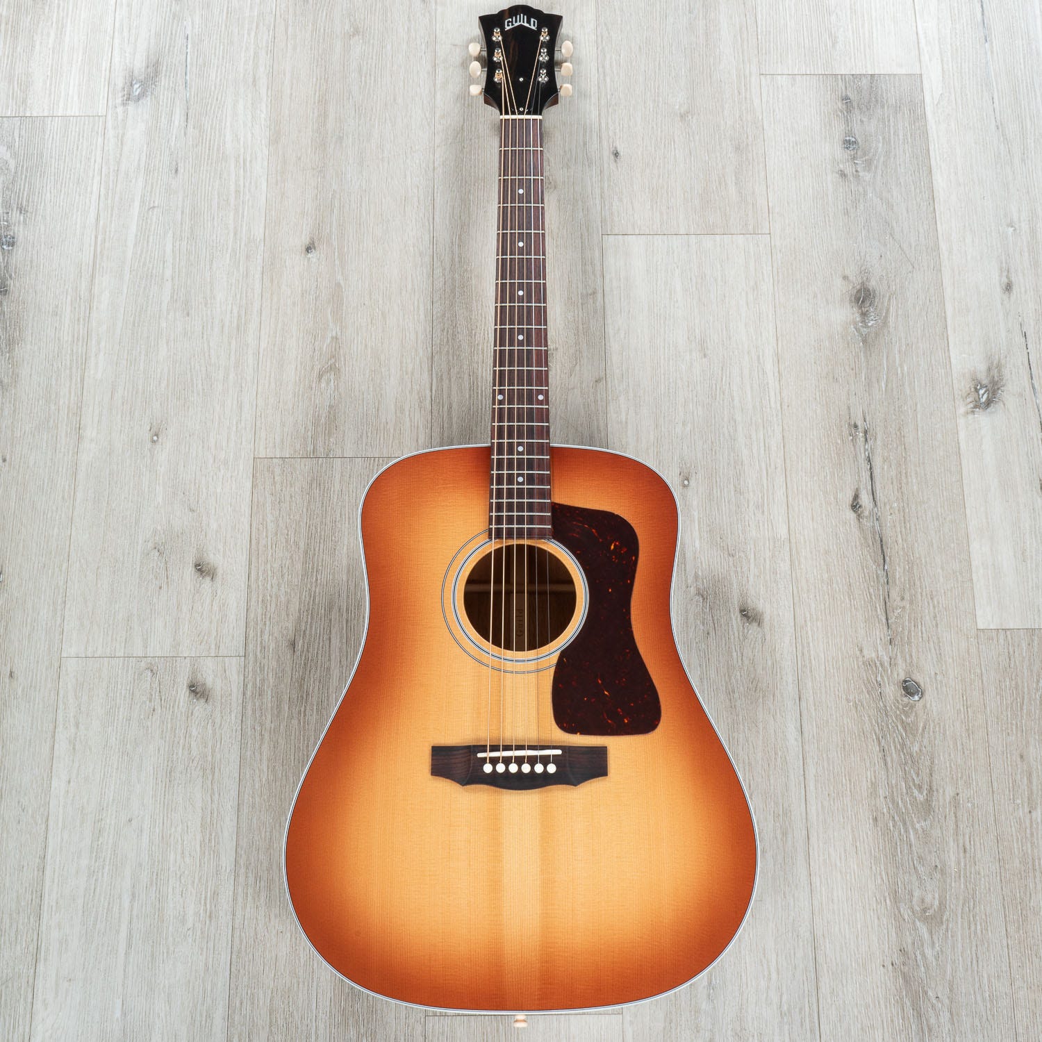 Guild D-40 Standard Dreadnought Acoustic Guitar, Rosewood Fretboard, Pacific Sunset Burst