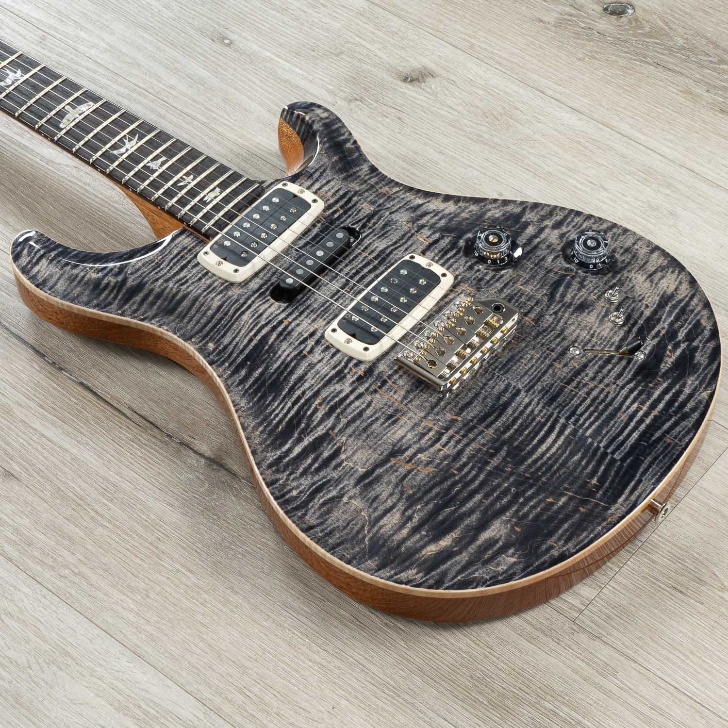 PRS Paul Reed Smith Modern Eagle V Guitar, Rosewood Fretboard, Wing Tuners, Charcoal