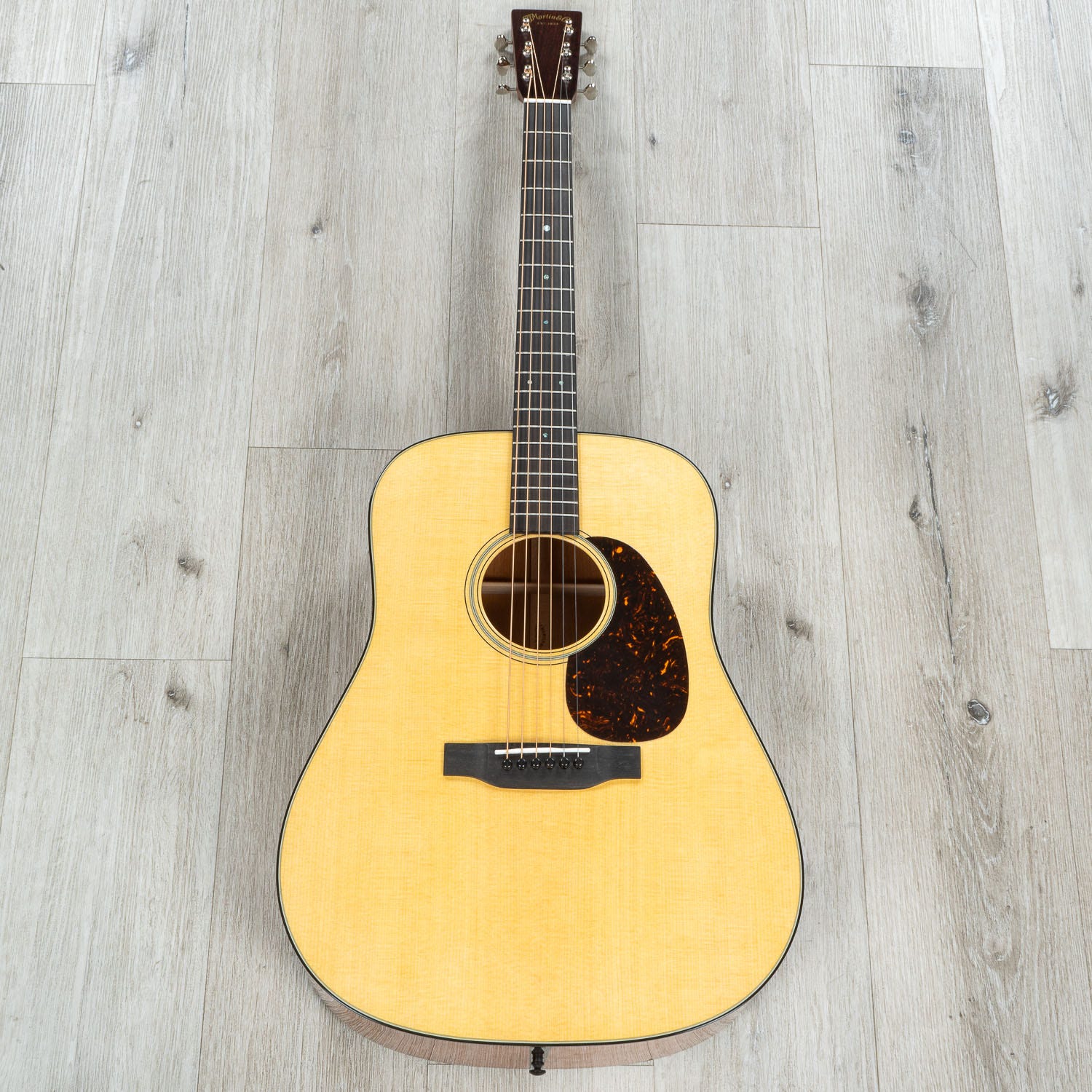 Martin Standard Series D-18 Dreadnought Acoustic Guitar, Mahogany Back & Sides, Spruce Aging Toner