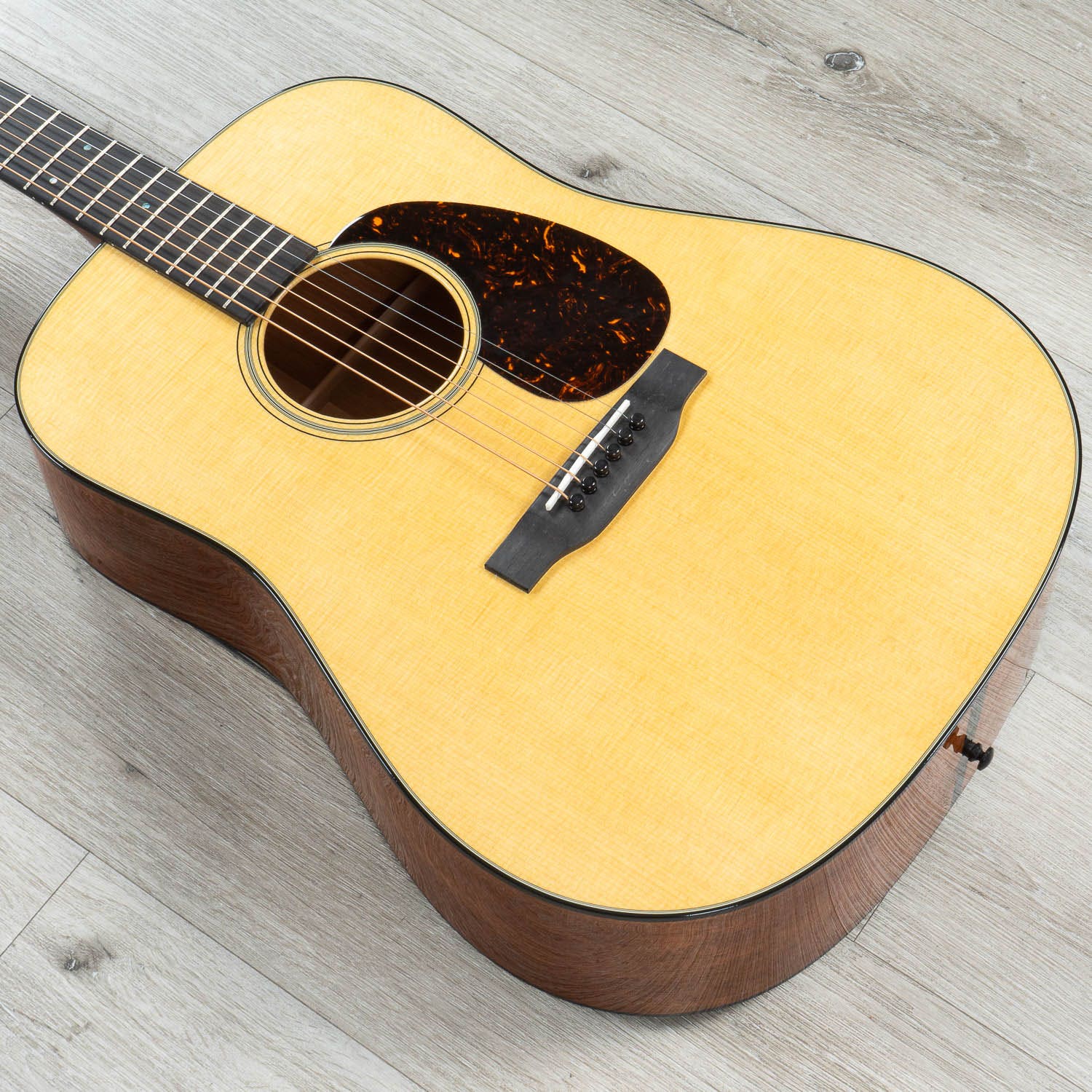 Martin Standard Series D-18 Dreadnought Acoustic Guitar, Mahogany Back & Sides, Spruce Aging Toner