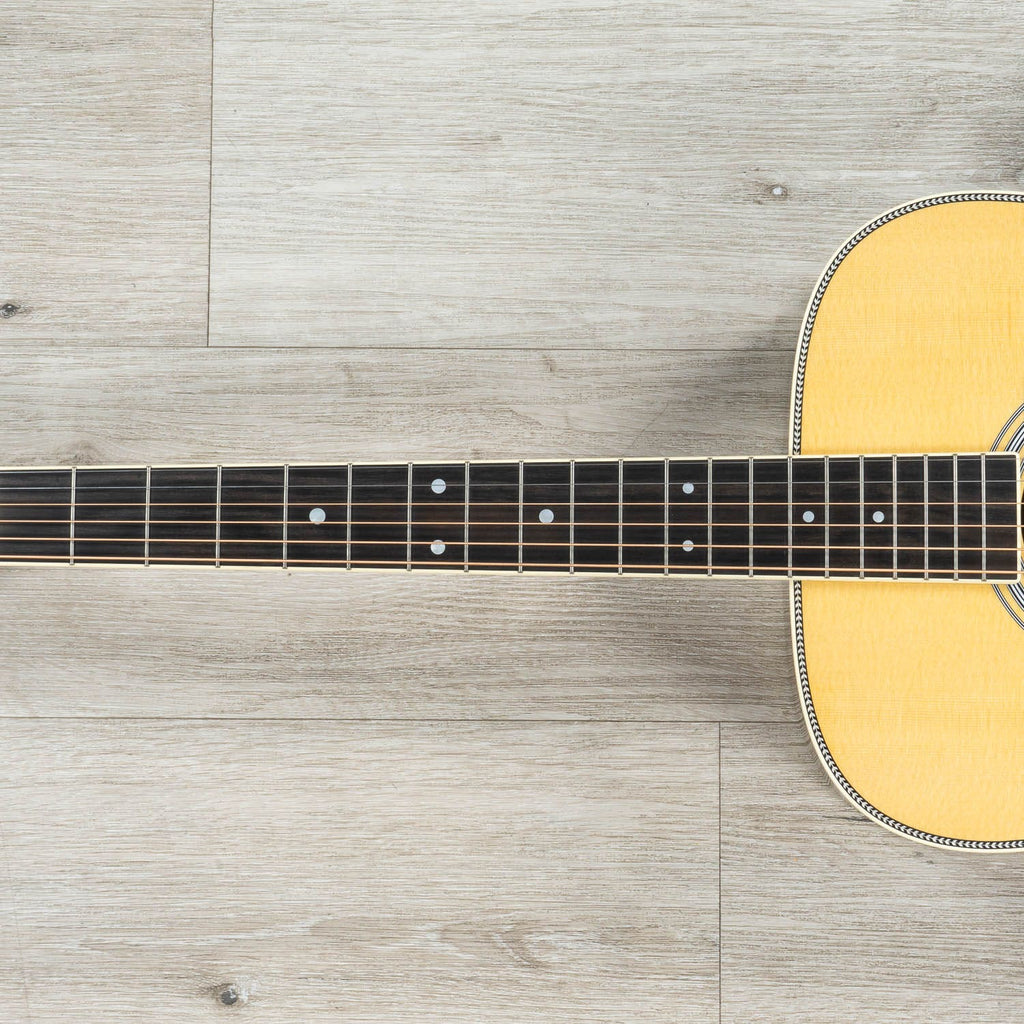 Martin Standard Series HD-35 Dreadnought Acoustic Guitar, Rosewood Back & Sides, Spruce Aging Toner