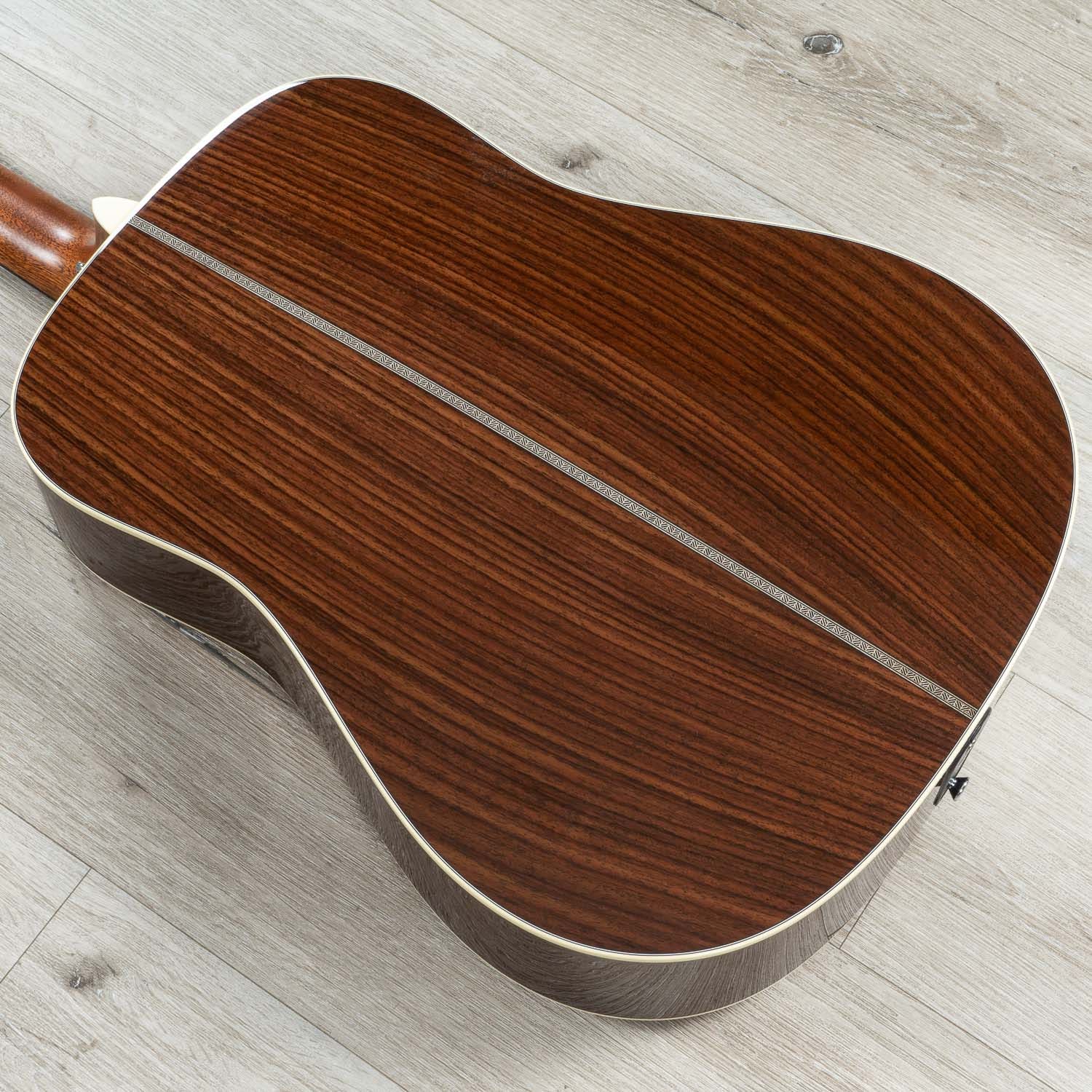 Martin Standard Series HD-28E Dreadnought Acoustic-Electric Guitar, Rosewood Back & Sides, Spruce Aging Toner