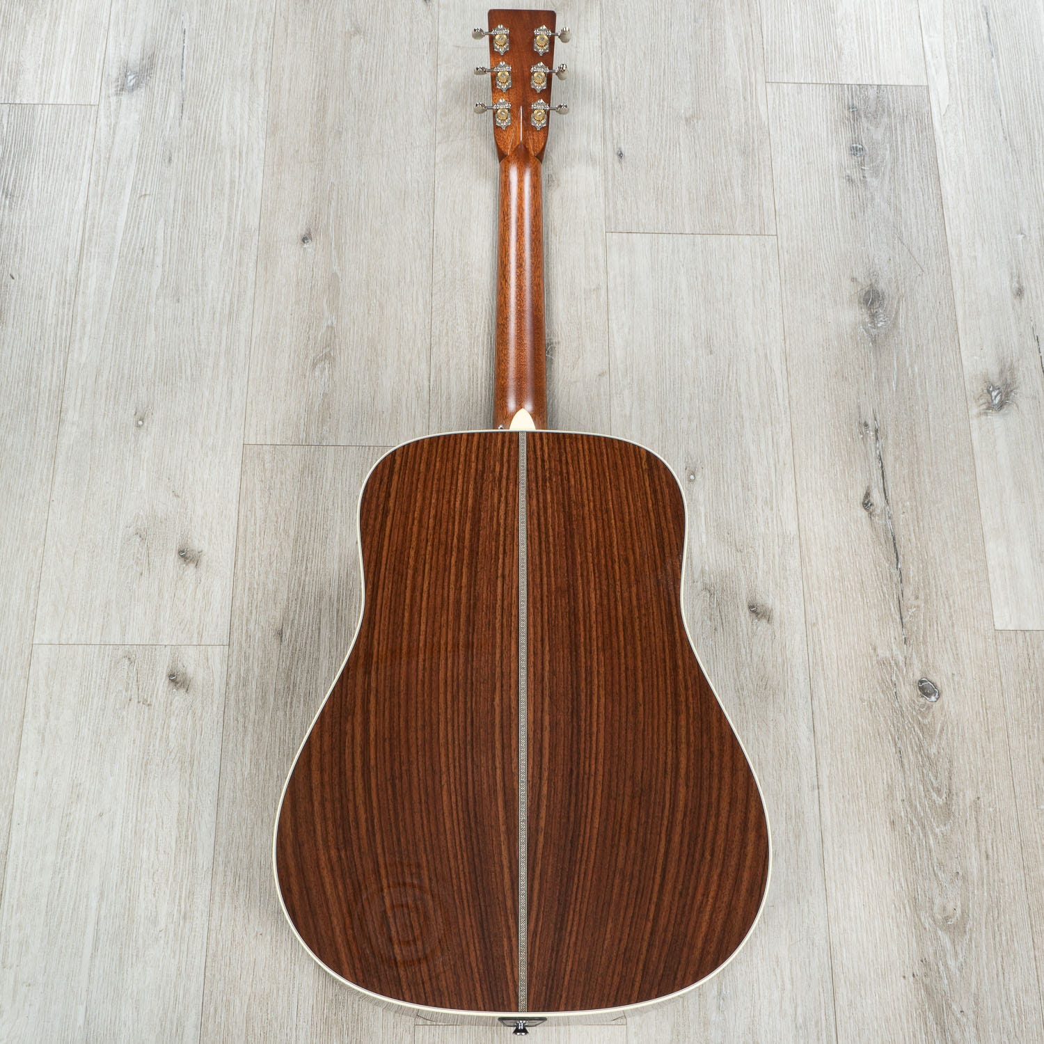 Martin Standard Series HD-28E Dreadnought Acoustic-Electric Guitar, Rosewood Back & Sides, Spruce Aging Toner