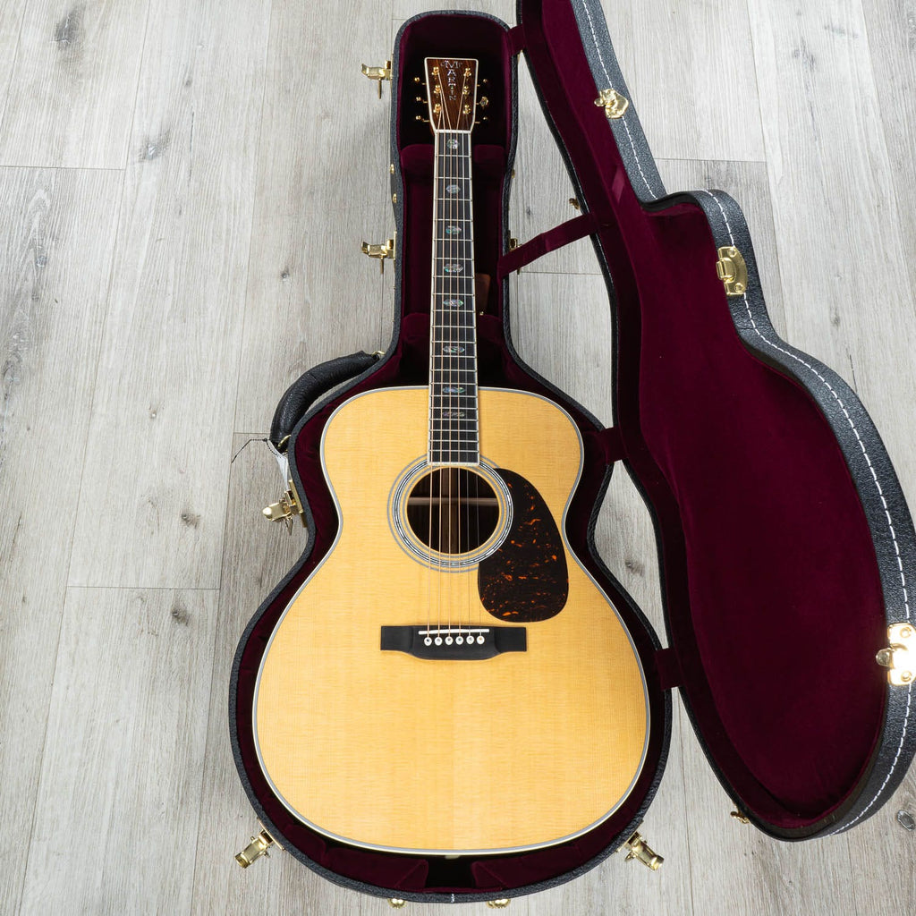 Martin Standard Series J-40 Jumbo Acoustic Guitar, Rosewood Back & Sides, Spruce Aging Toner