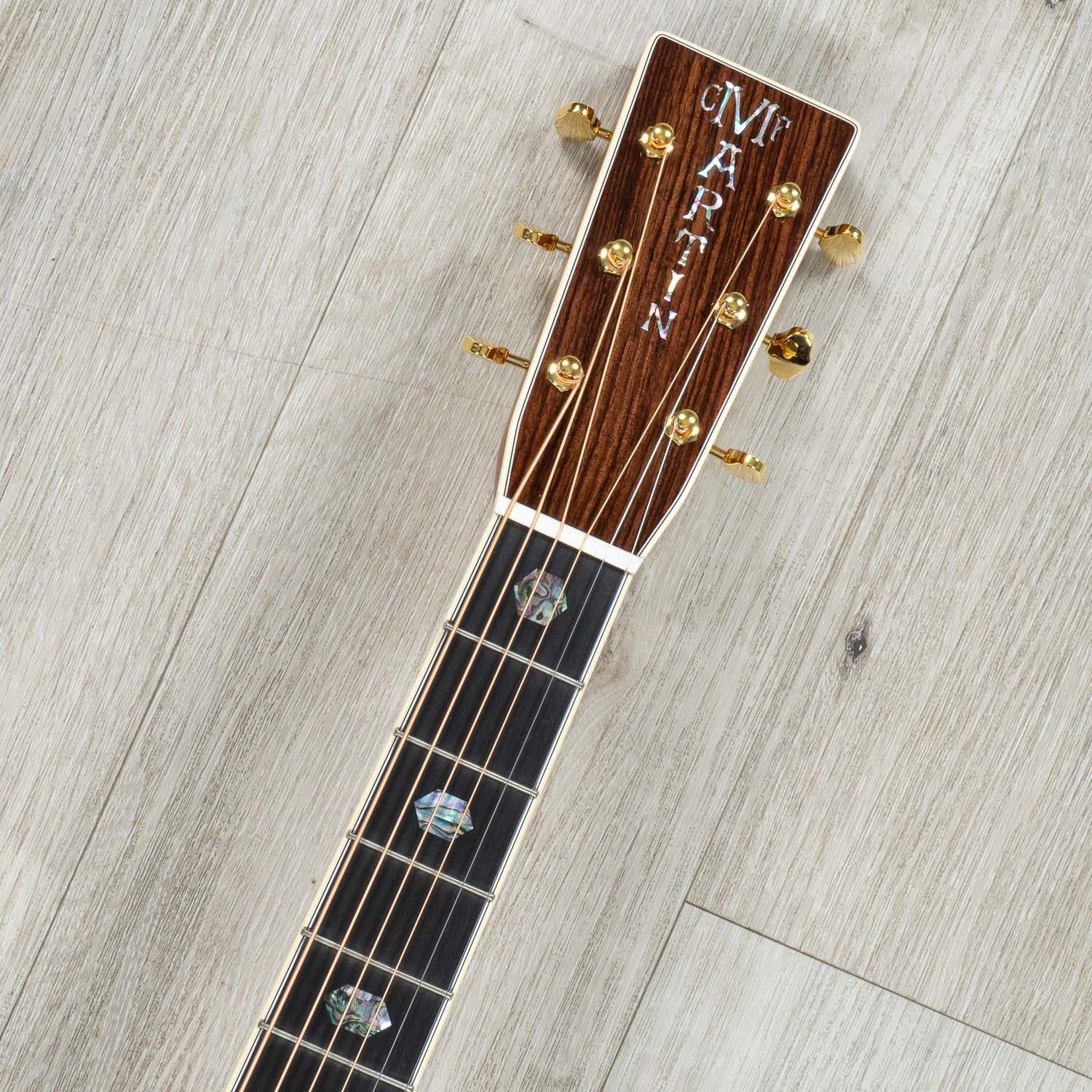 Martin Standard Series J-40 Jumbo Acoustic Guitar, Rosewood Back & Sides, Spruce Aging Toner