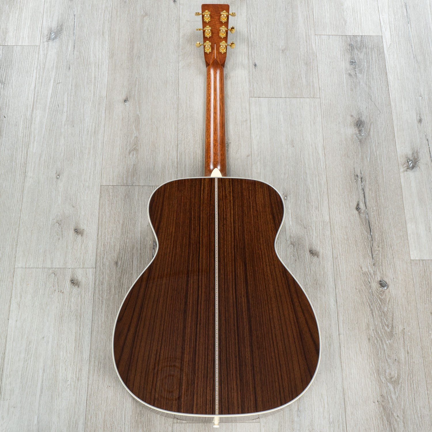 Martin Standard Series J-40 Jumbo Acoustic Guitar, Rosewood Back & Sides, Spruce Aging Toner
