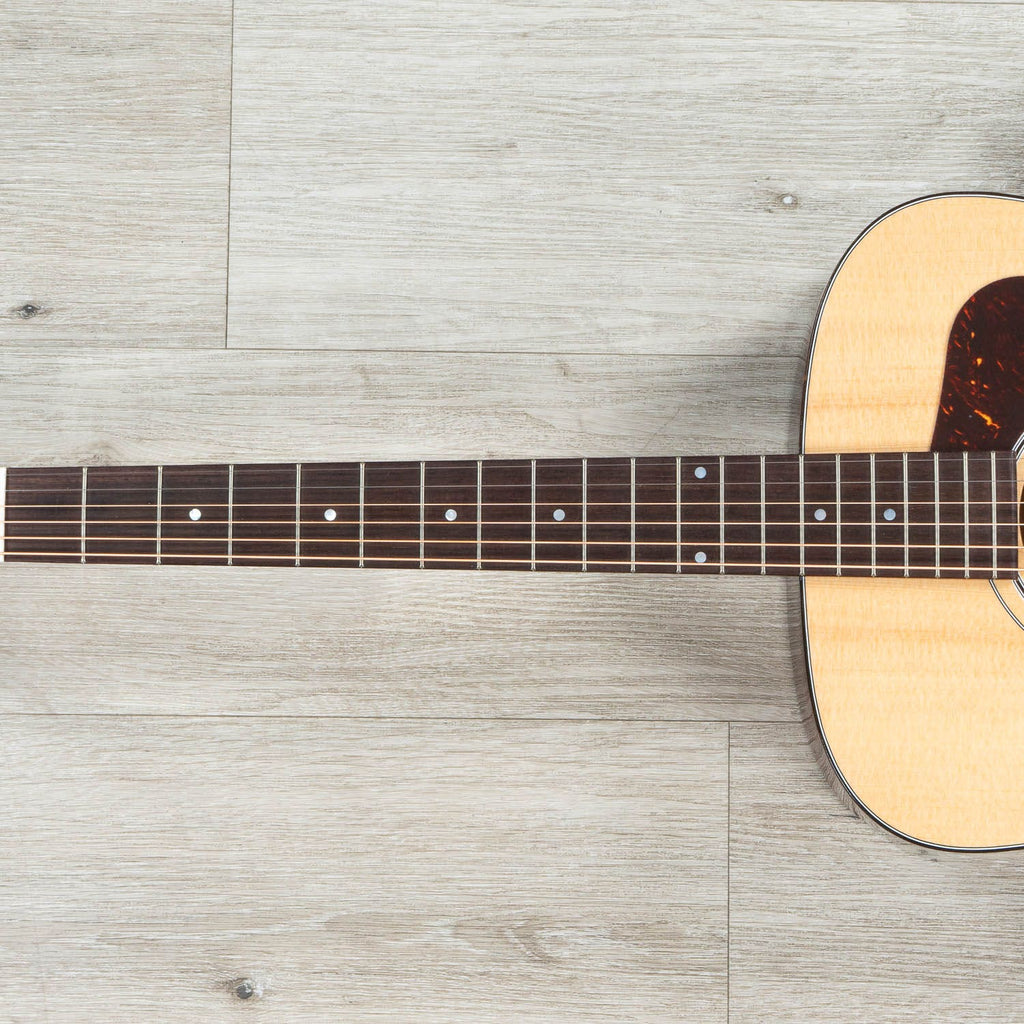 Guild D-40 Traditional Dreadnought Acoustic Guitar, Mahogany Back & Sides, Sitka Spruce Natural