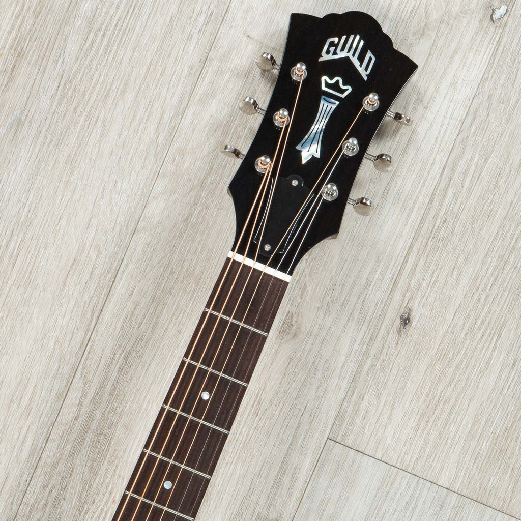 Guild D-40 Traditional Dreadnought Acoustic Guitar, Mahogany Back & Sides, Sitka Spruce Natural