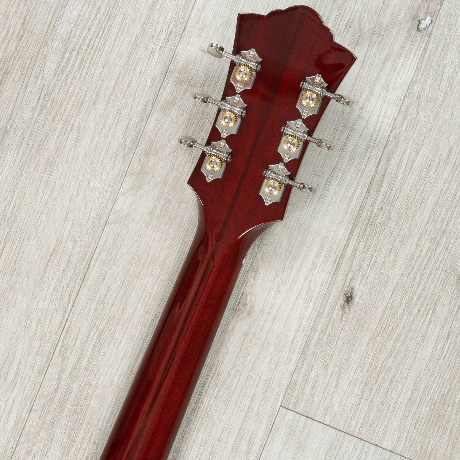 Guild D-40 Traditional Dreadnought Acoustic Guitar, Mahogany Back & Sides, Sitka Spruce Natural