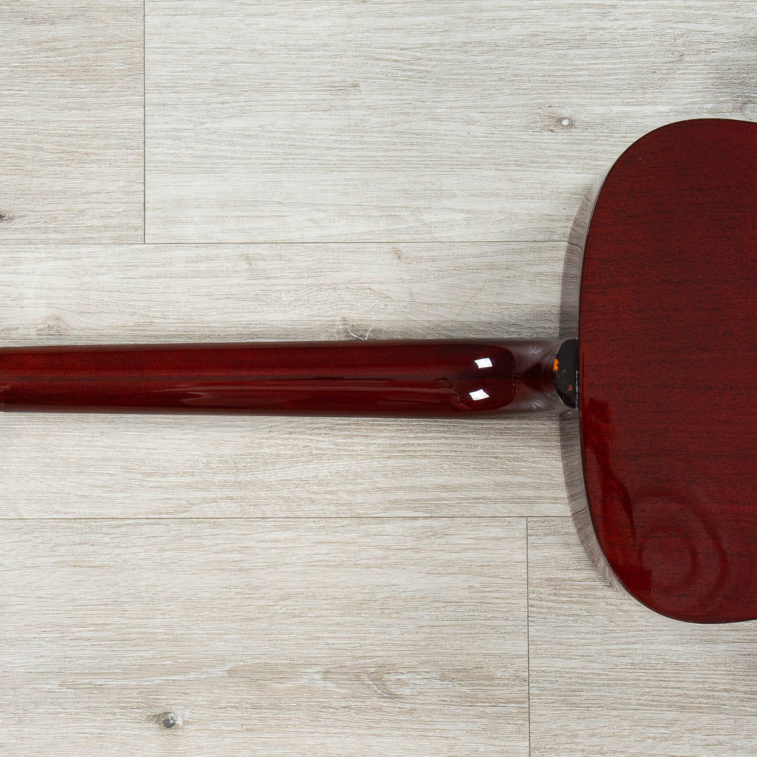 Guild D-40 Traditional Dreadnought Acoustic Guitar, Mahogany Back & Sides, Sitka Spruce Natural