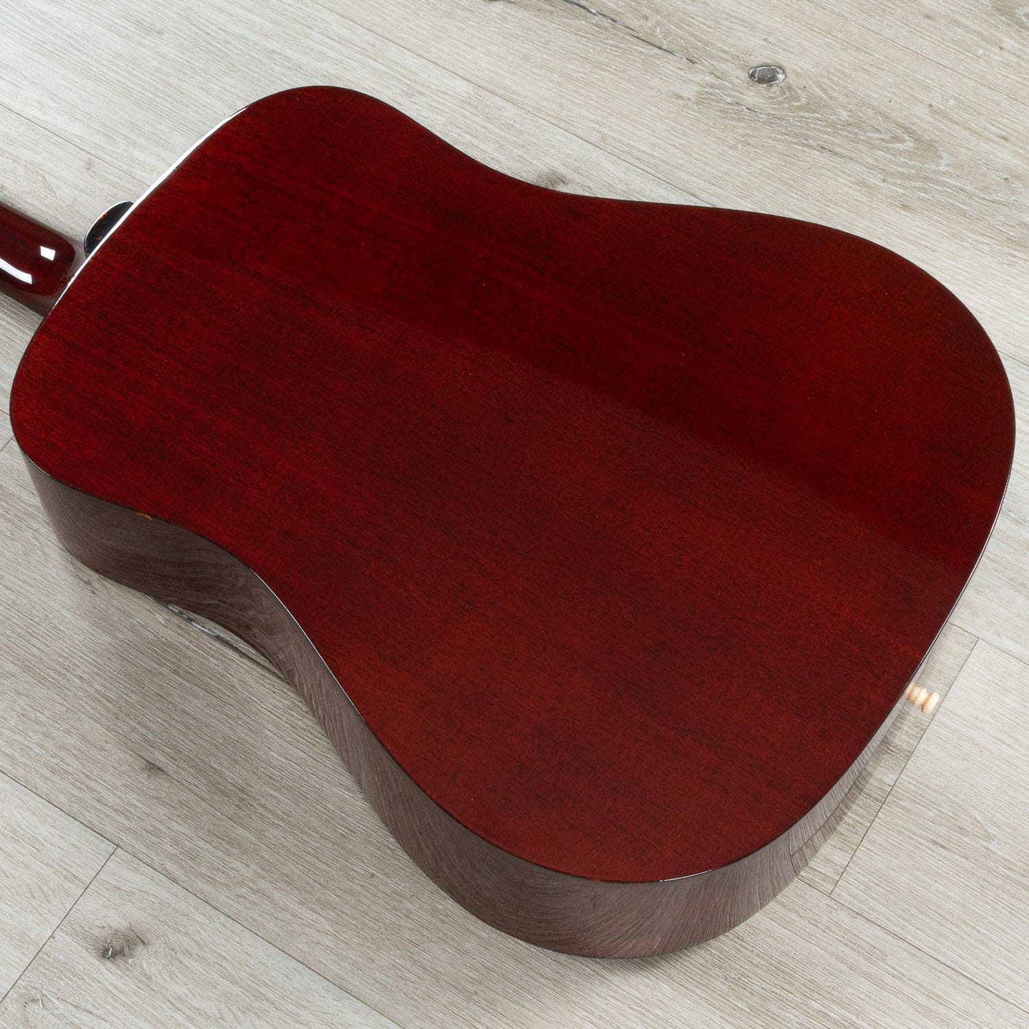 Guild D-40 Traditional Dreadnought Acoustic Guitar, Mahogany Back & Sides, Sitka Spruce Natural