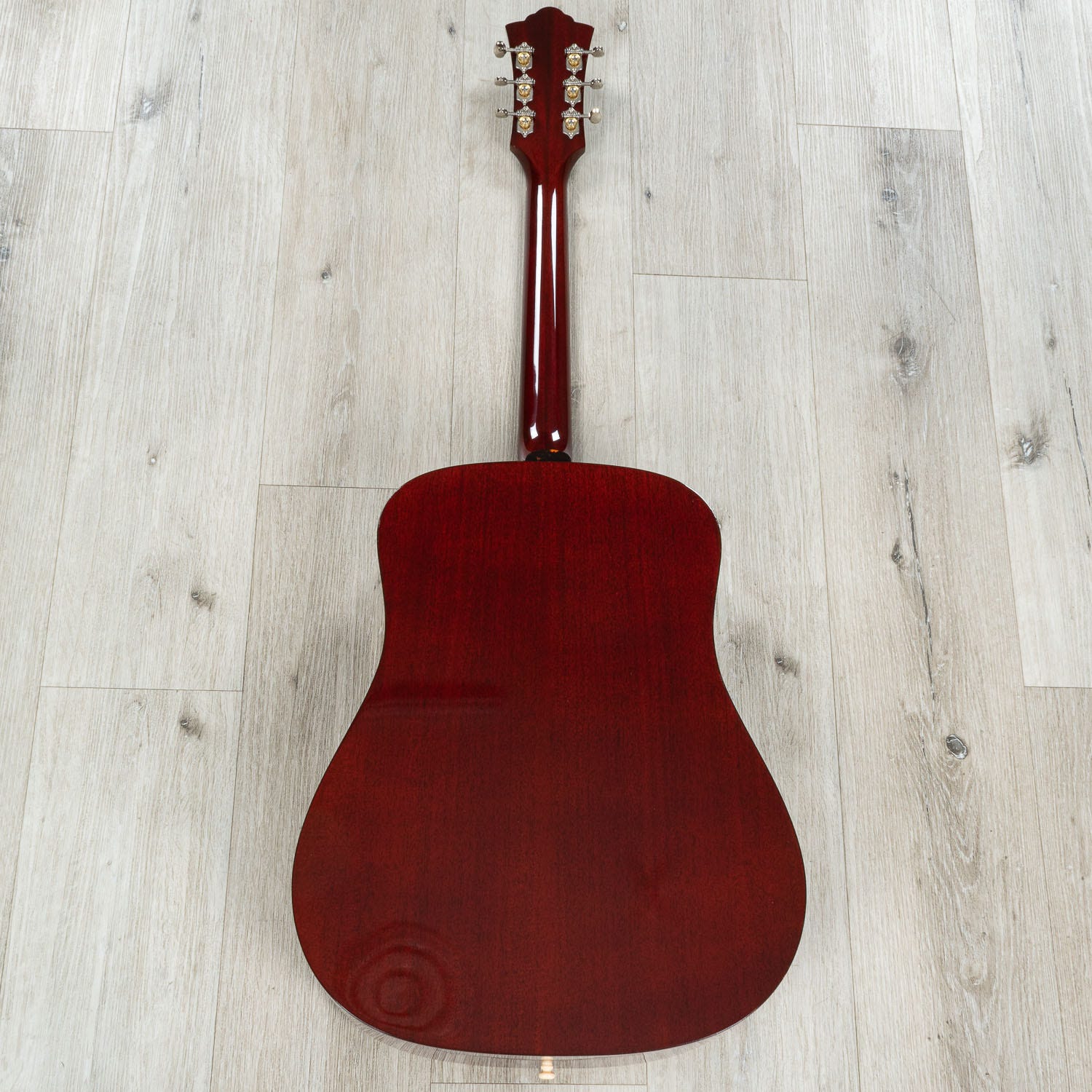 Guild D-40 Traditional Dreadnought Acoustic Guitar, Mahogany Back & Sides, Sitka Spruce Natural