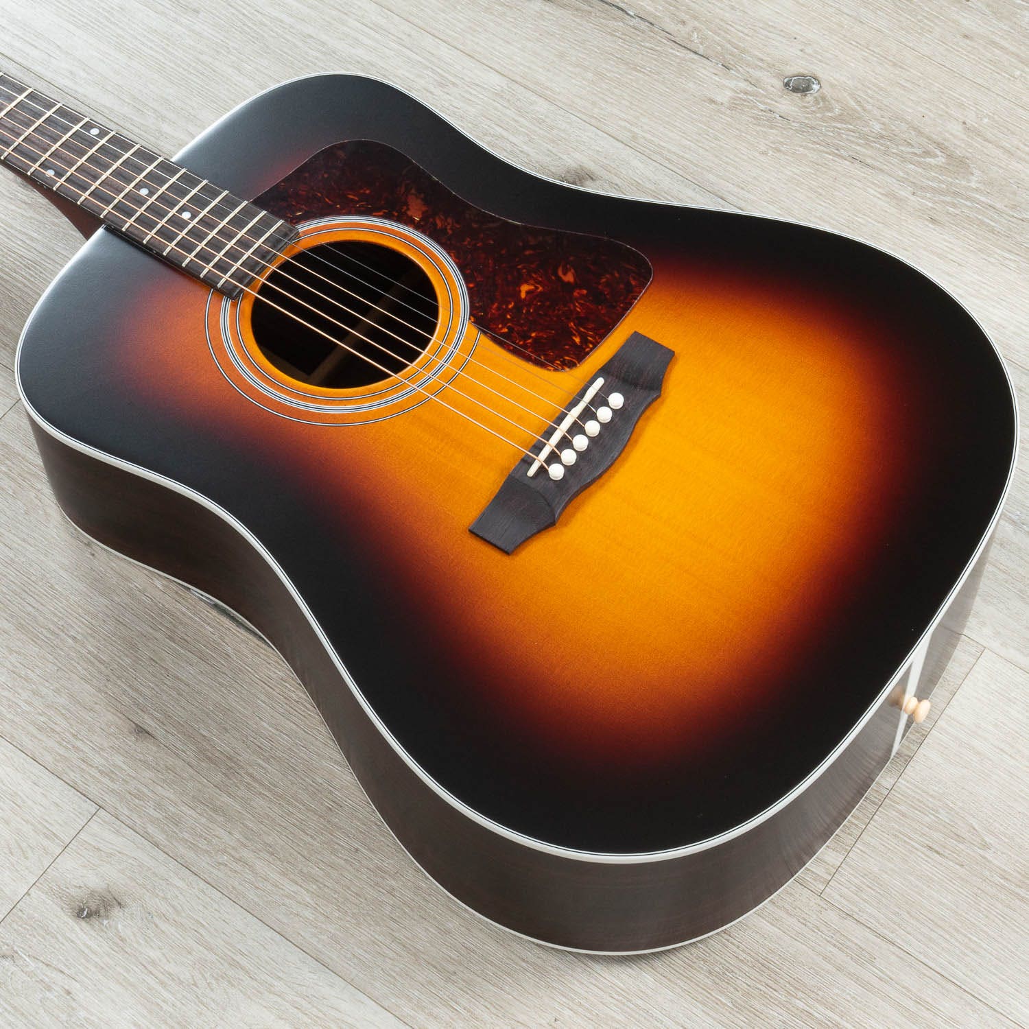Guild USA D-50 Standard Dreadnought Acoustic Guitar, Rosewood Fretboard, Vintage Antique Burst Gloss