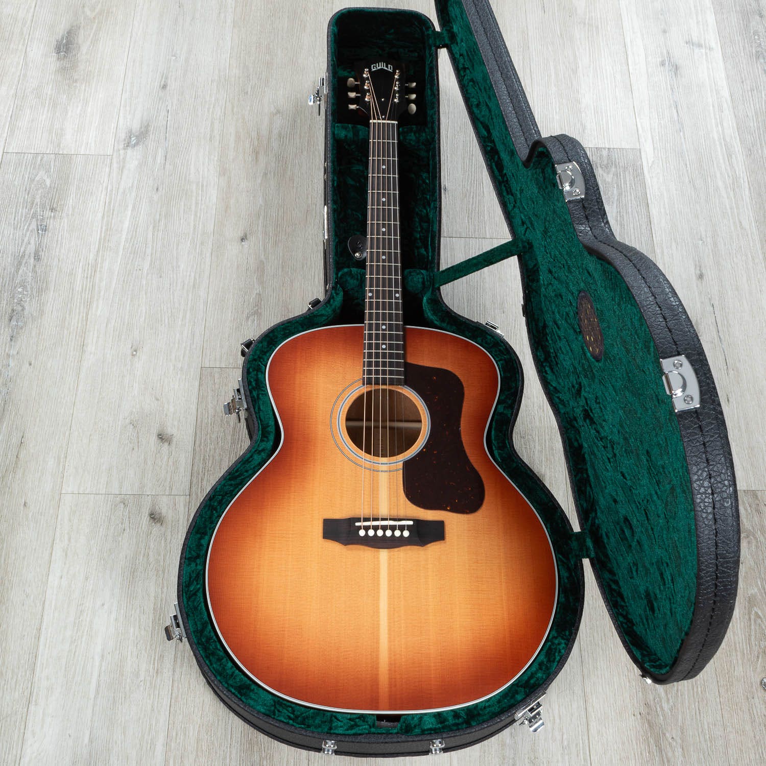 Guild USA F-40 Standard Jumbo Acoustic Guitar, Rosewood Fretboard, Vintage Pacific Sunset Burst Gloss