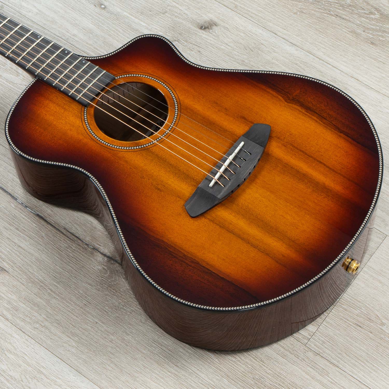 Breedlove Oregon Companion CE Acoustic-Electric Guitar, Myrtlewood Top, Old Fashioned Burst
